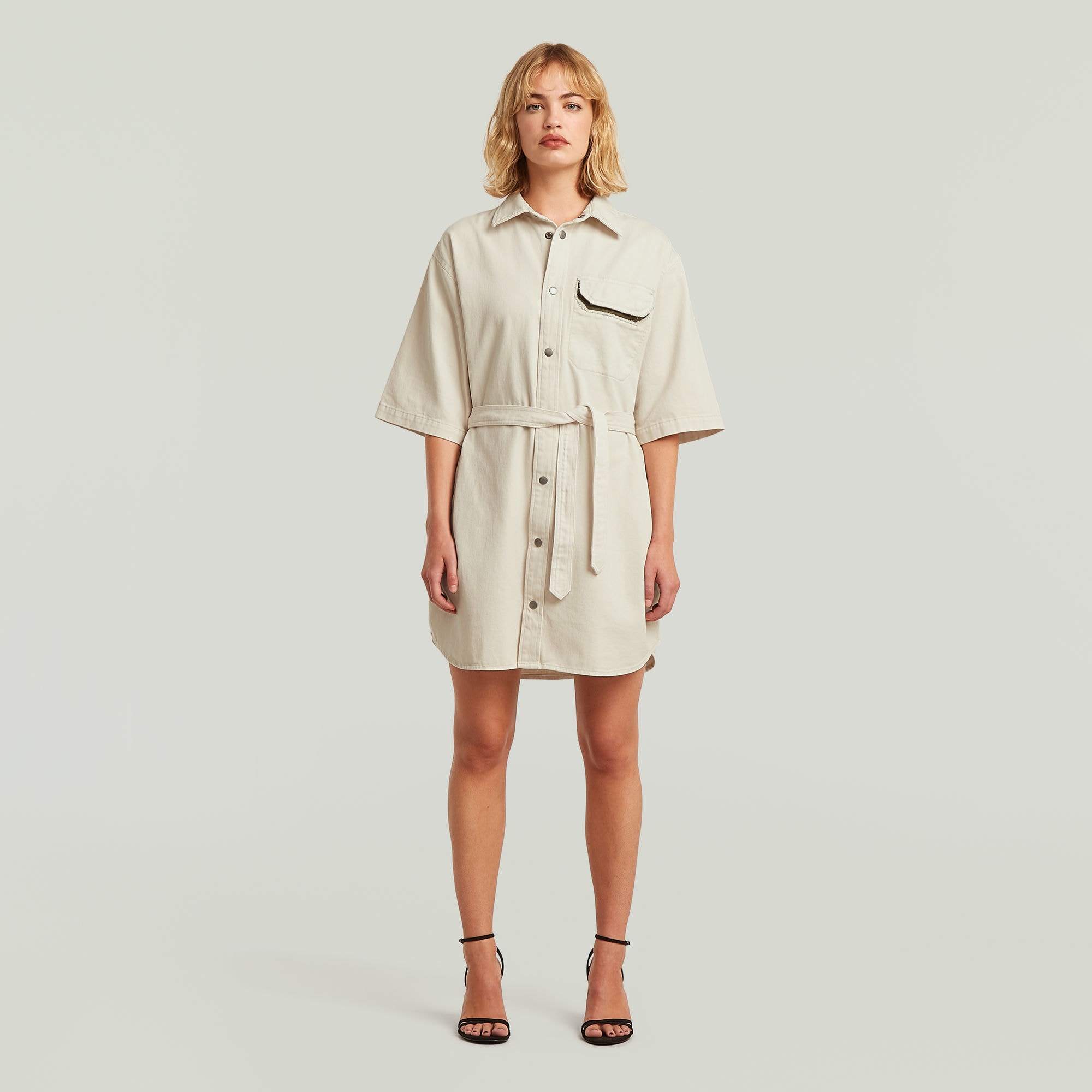 G-STAR Hemdblusenkleid »Belted Army Shirt Dress Short Sleeve Wmn« Brusttasche mit Bindegürtel für eine taillierte Passform