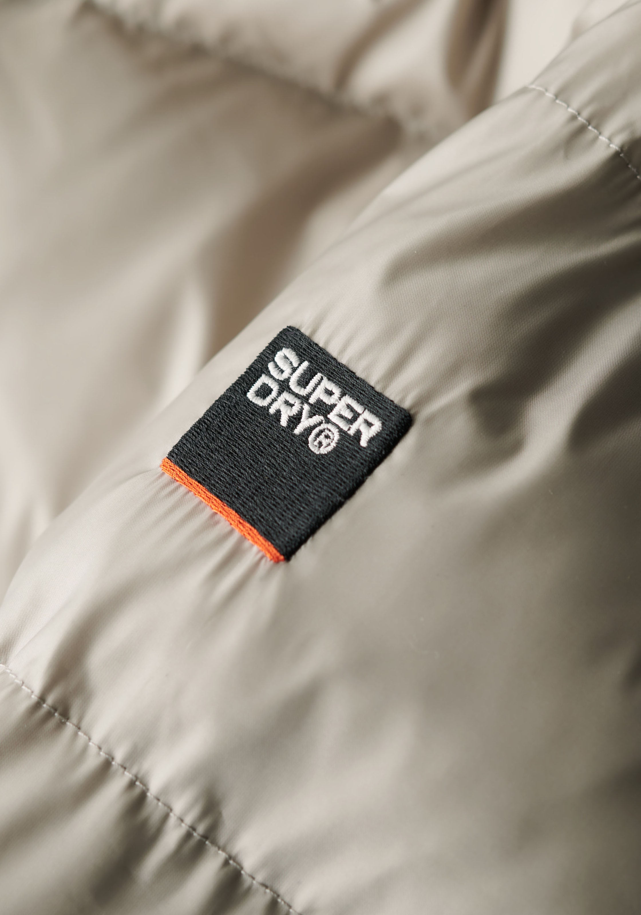 Superdry Steppjacke »HOODED LUXE SPORTS PUFFER«, mit Kapuze