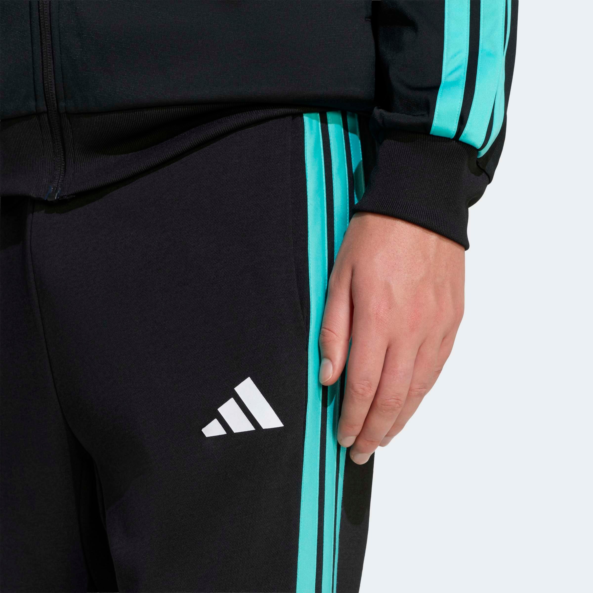 adidas Performance Sporthose »MERCEDES-AMG PETRONAS FORMULA 1 TEAM DNA«