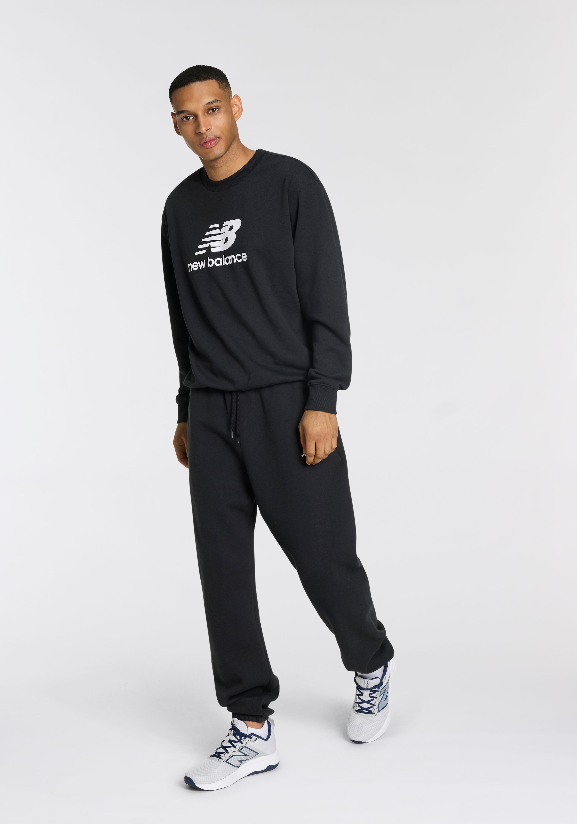 New Balance Jogginghose »Reimagined Fleece Graphic Jogger«