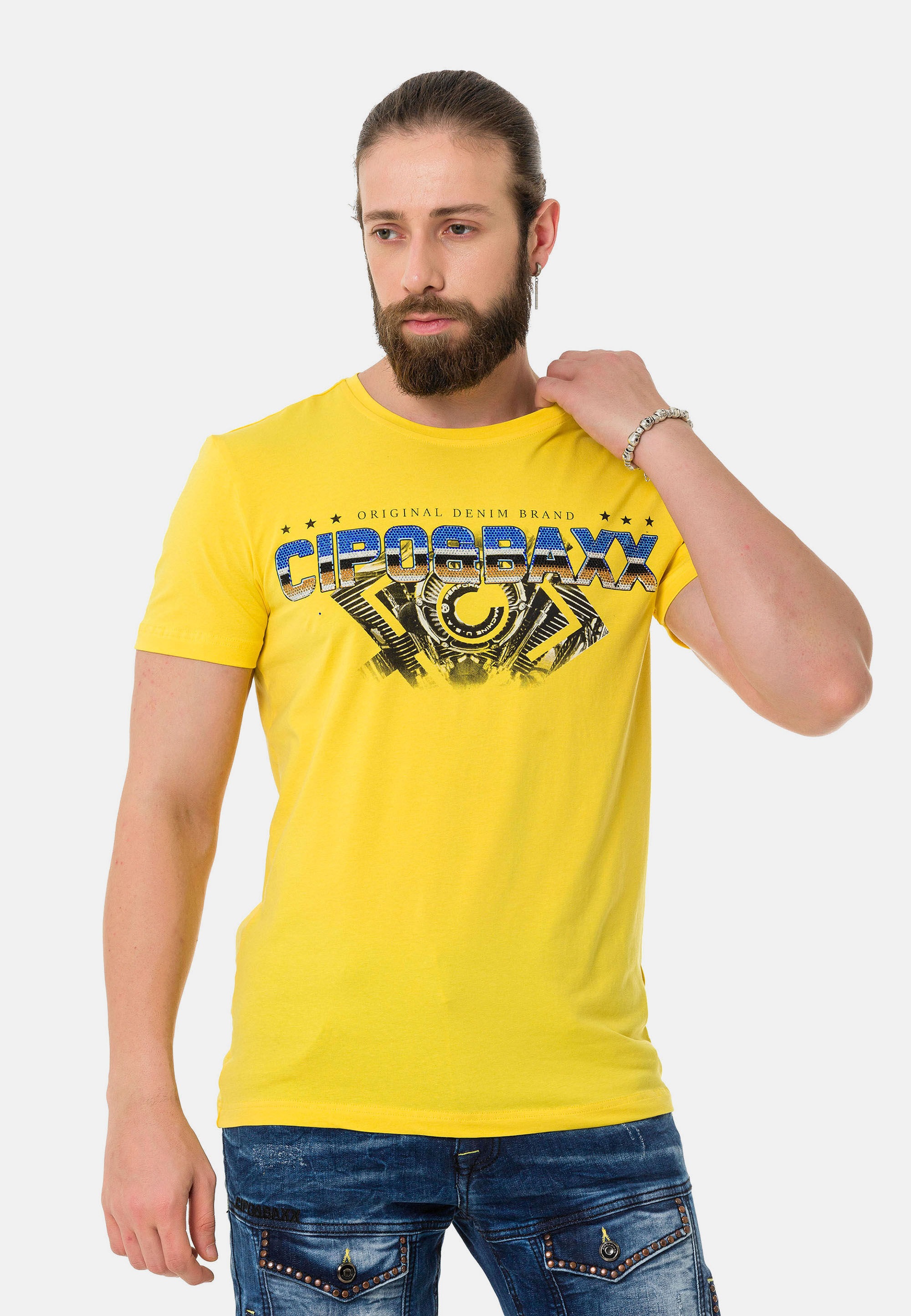 Cipo & Baxx T-Shirt »T-Shirt«, extravaganter Marken-Schriftzug