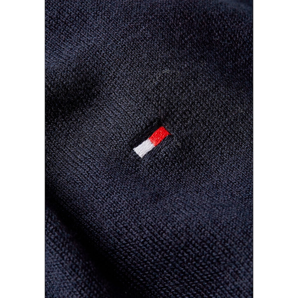 Tommy Hilfiger Strickpullover »CO JERSEY STITCH V-NK SWEATER«, mit Tommy Hilfiger Logo-Flag