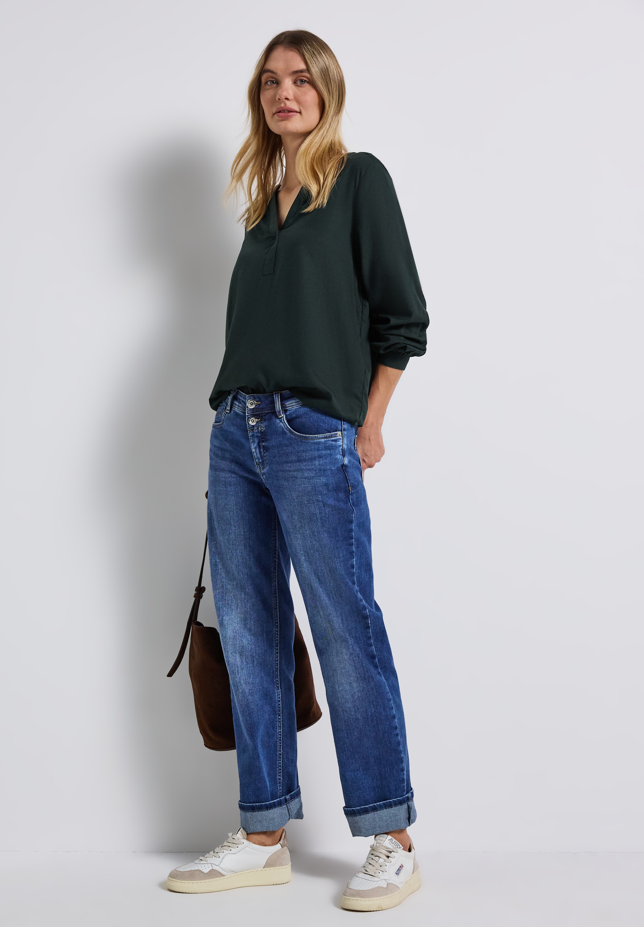 STREET ONE Langarmbluse, Sommerbluse, Tunika mit Split Neck und aus Viskose