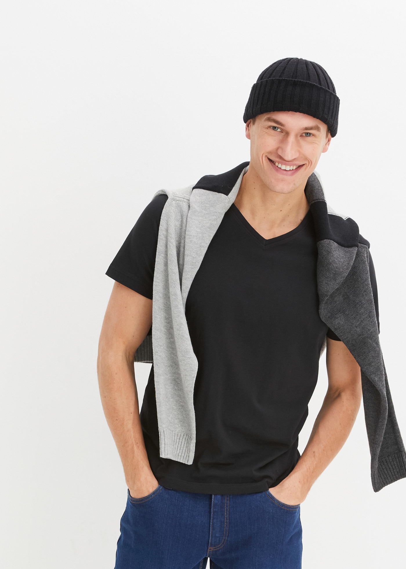 bonprix T-Shirt »T-Shirt mit V-Ausschnitt (3er Pack)« Packung, 3, 3 Stk. T-Shirt mit V-Ausschnitt (3er Pack)