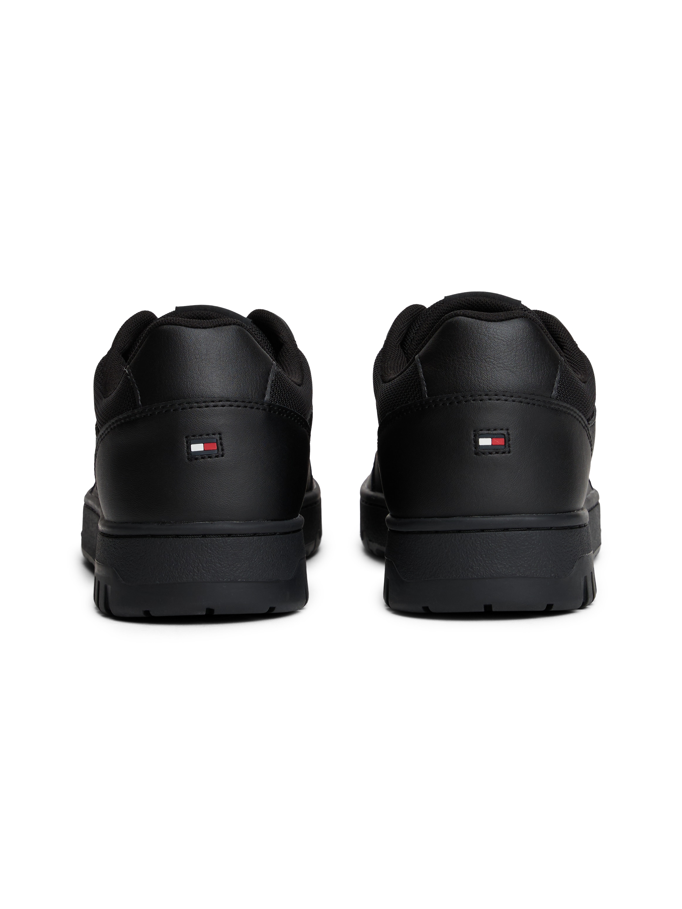 Tommy Hilfiger Sneaker »TH BASKET CORE LTH«  , Freizeitschuh, Halbschuh, Schnürer, Logo-Aufnäher an der Schuhzunge