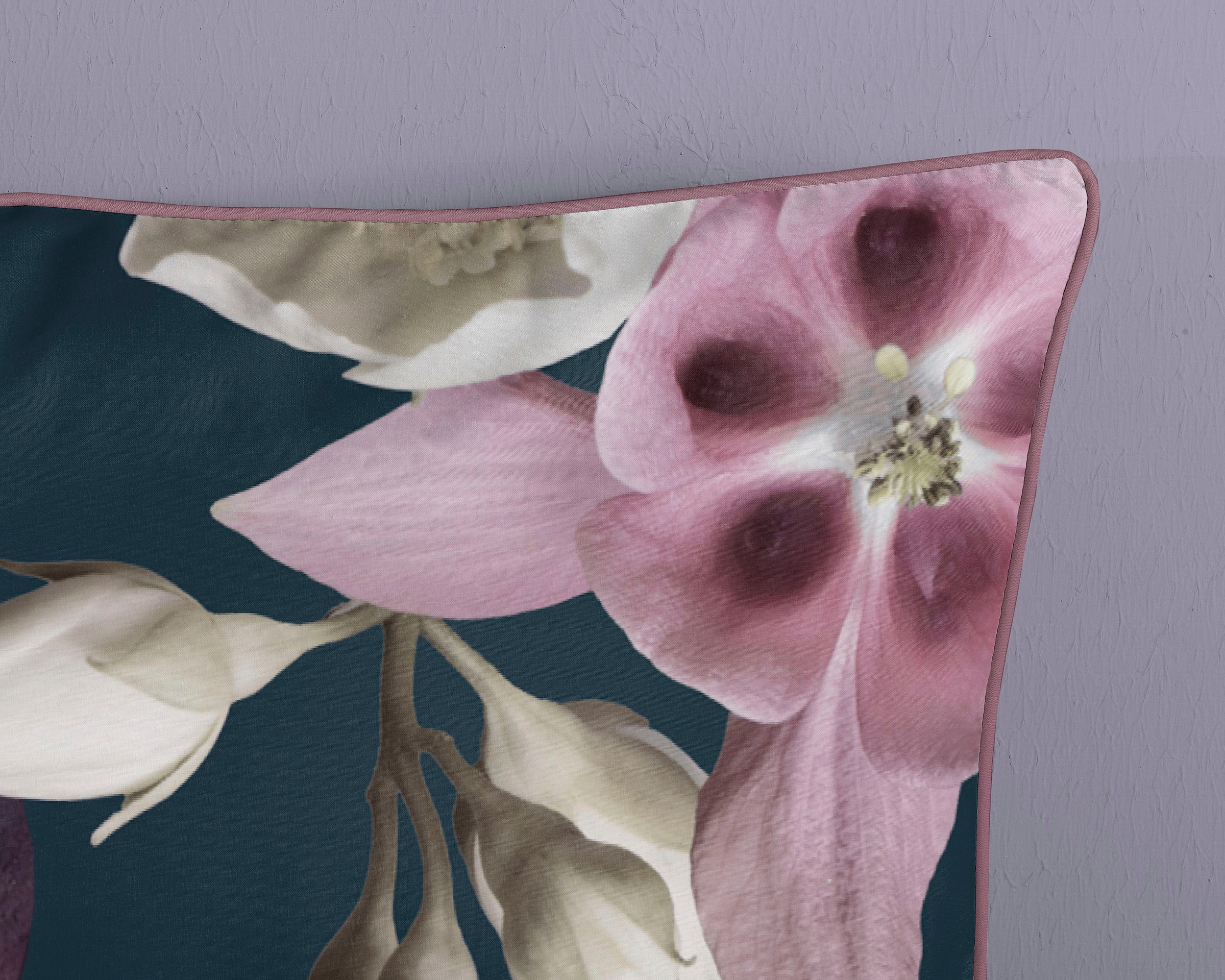 Descanso Wendebettwäsche »Guana«, Baumwolle, Satin, 135x200, Biese, Reißverschluss, Wende, Blumen