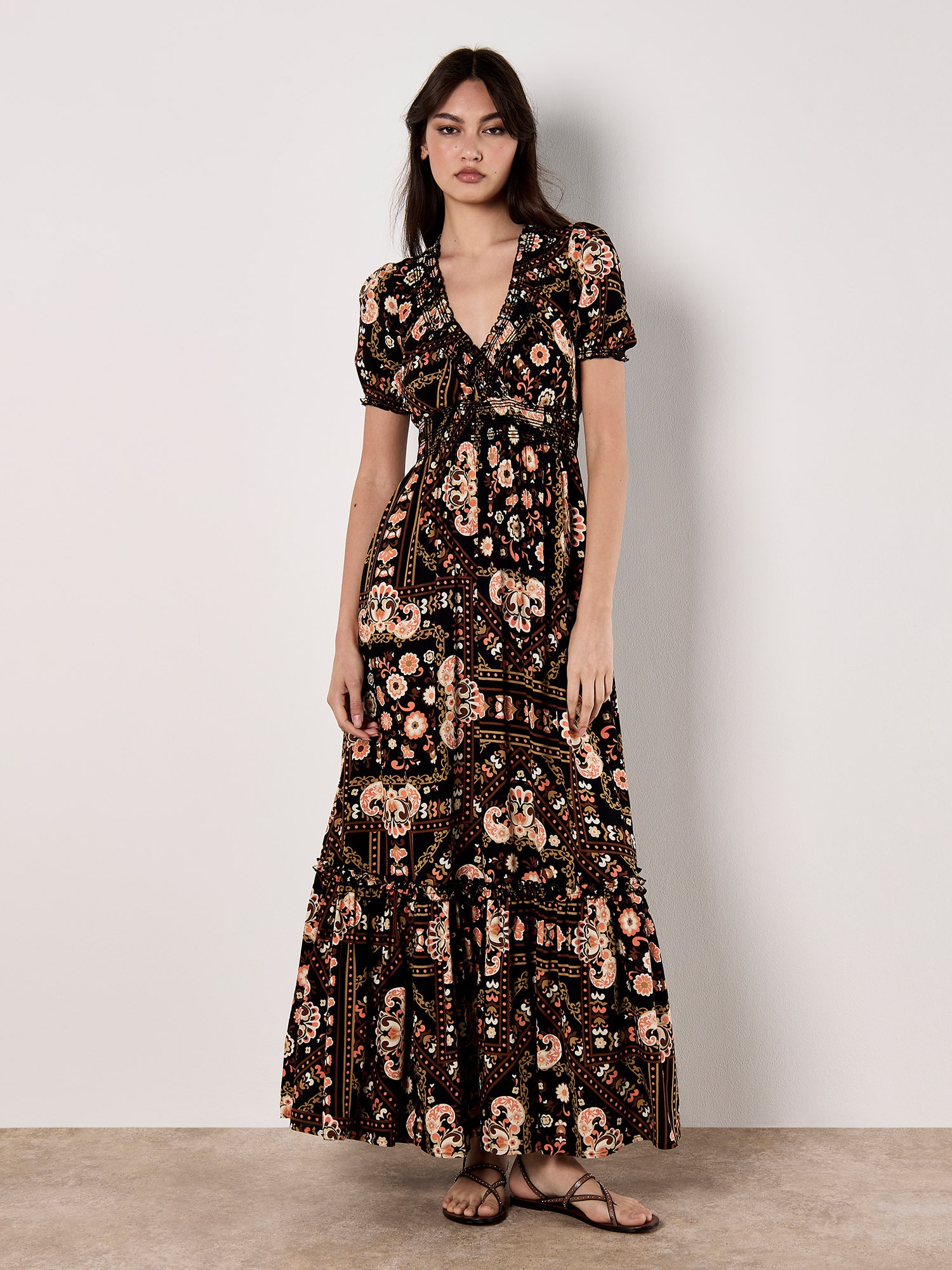 Apricot Druckkleid "Gemustertes Maxikleid" mit Smokband und Volant