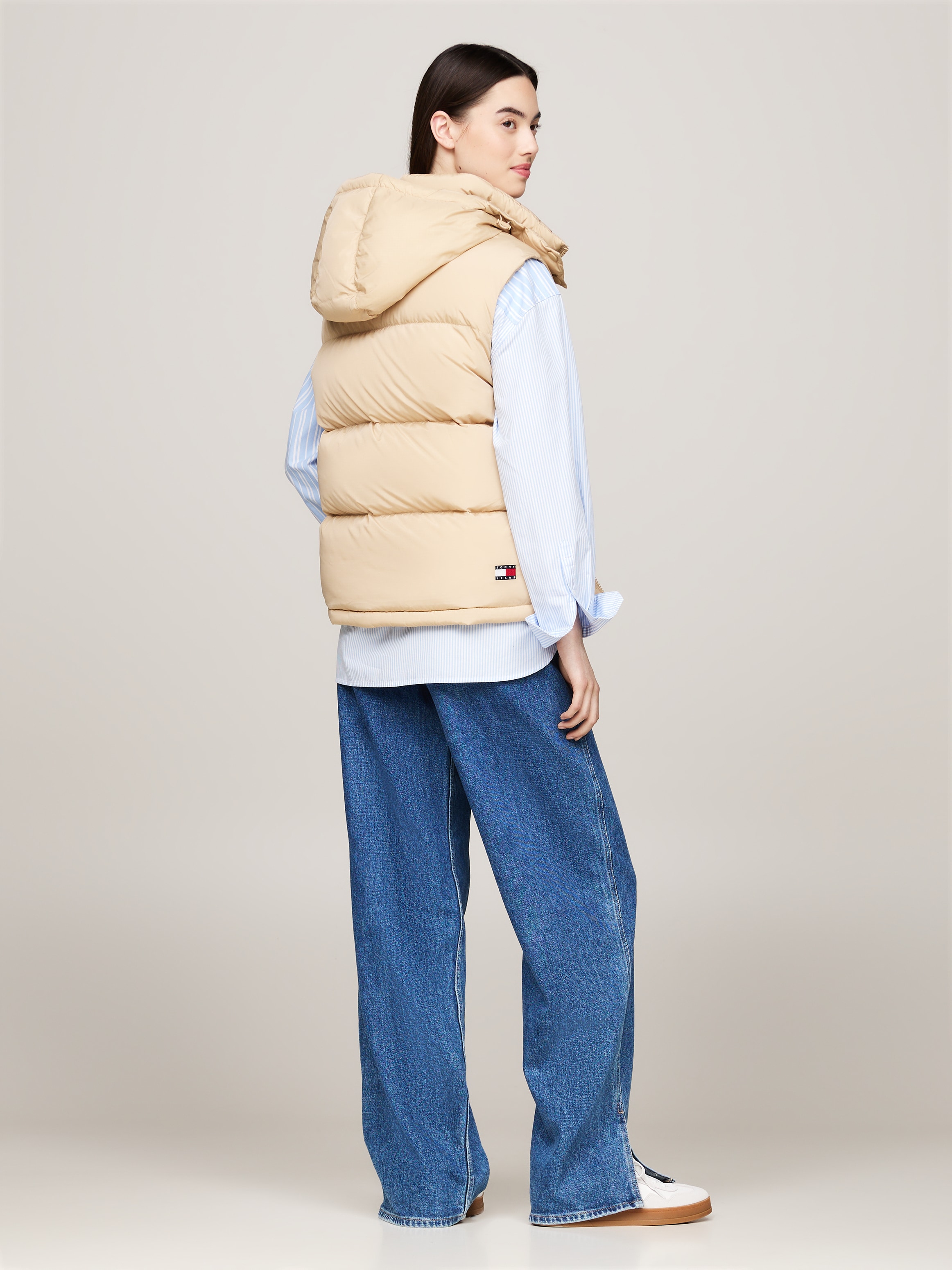 Tommy Jeans Steppweste »TJW ALASKA PUFFER VEST«, mit Logostickerei