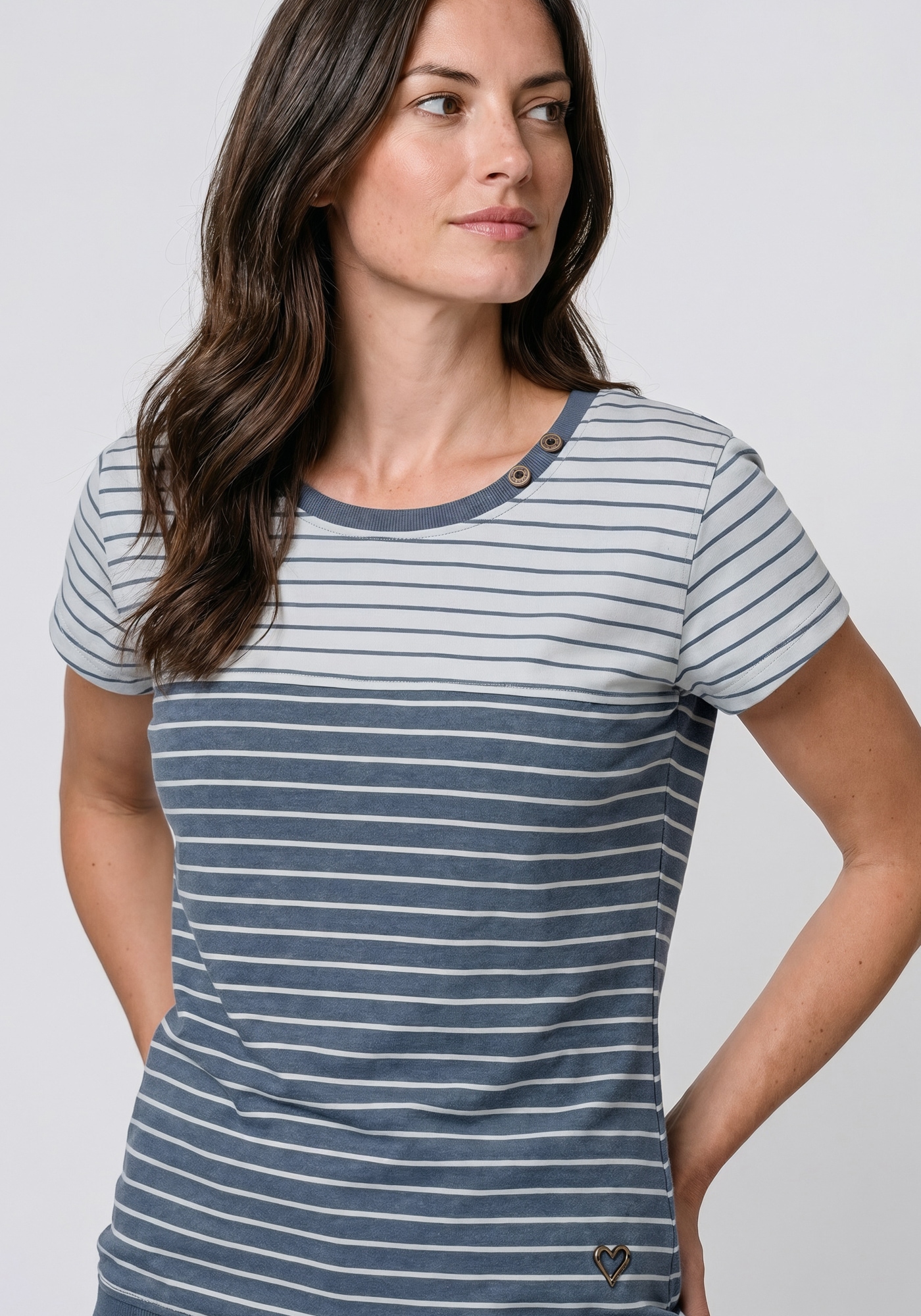Alife & Kickin Rundhalsshirt »CosmaAK B« vielseitiges Basic-Shirt mit Streifen und breitem Saum