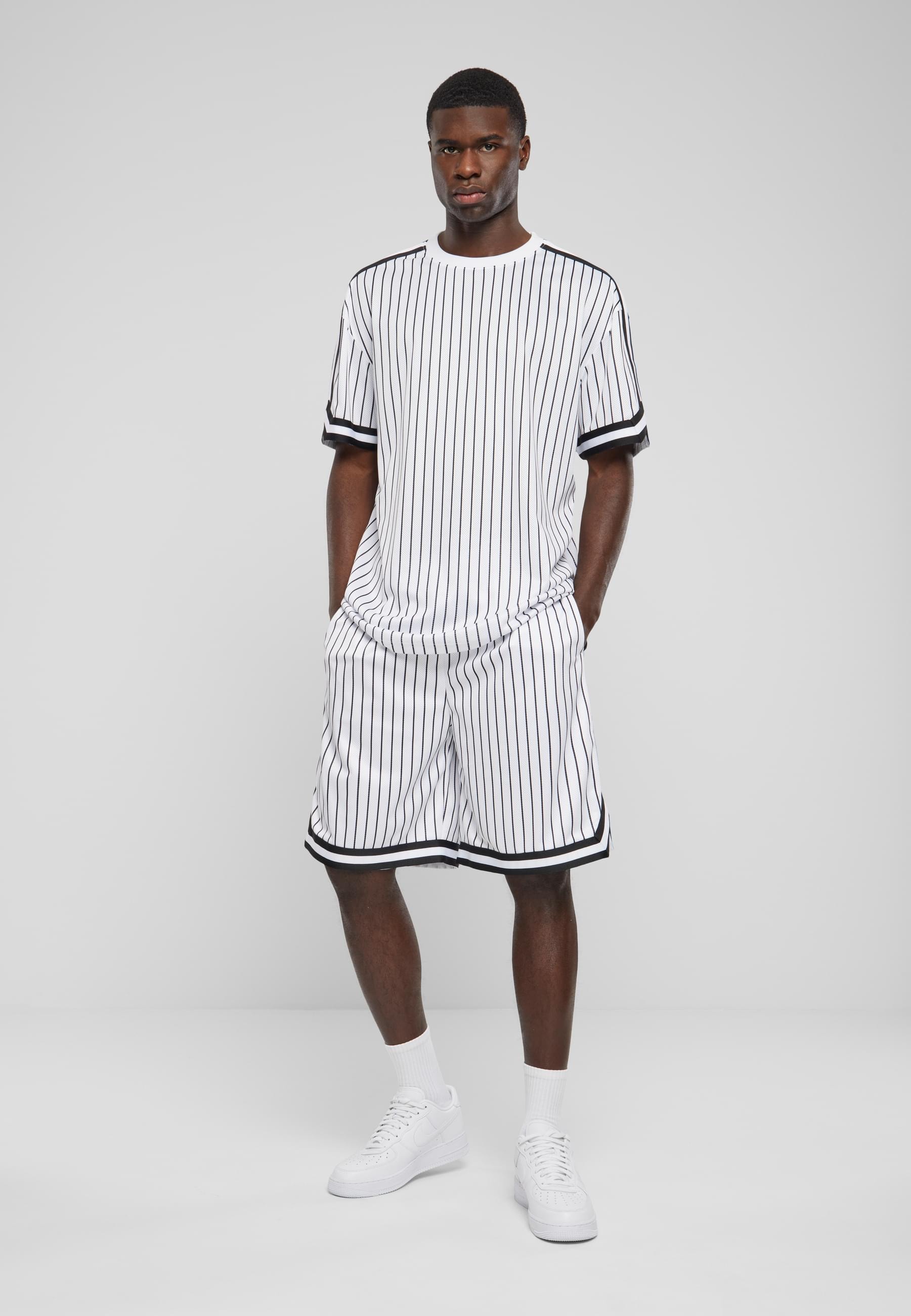 URBAN CLASSICS T-Shirt »Urban Classics Herren Oversized Striped Mesh Tee«, (1 tlg.)