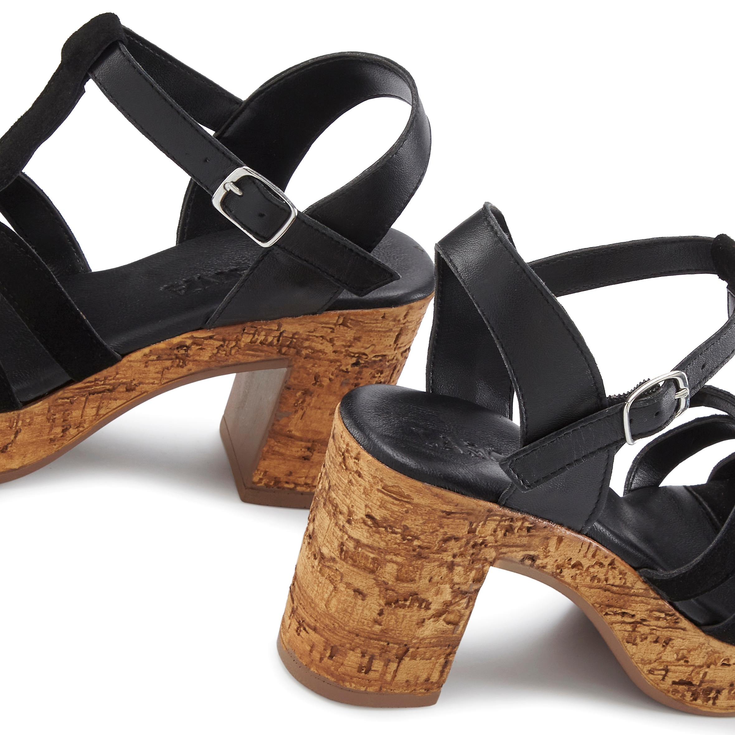 LASCANA Sandalette »Riemchensandalette, Sandale, T-Strap-Sandalette, Sommerschuh«, aus Leder mit Blockabsatz