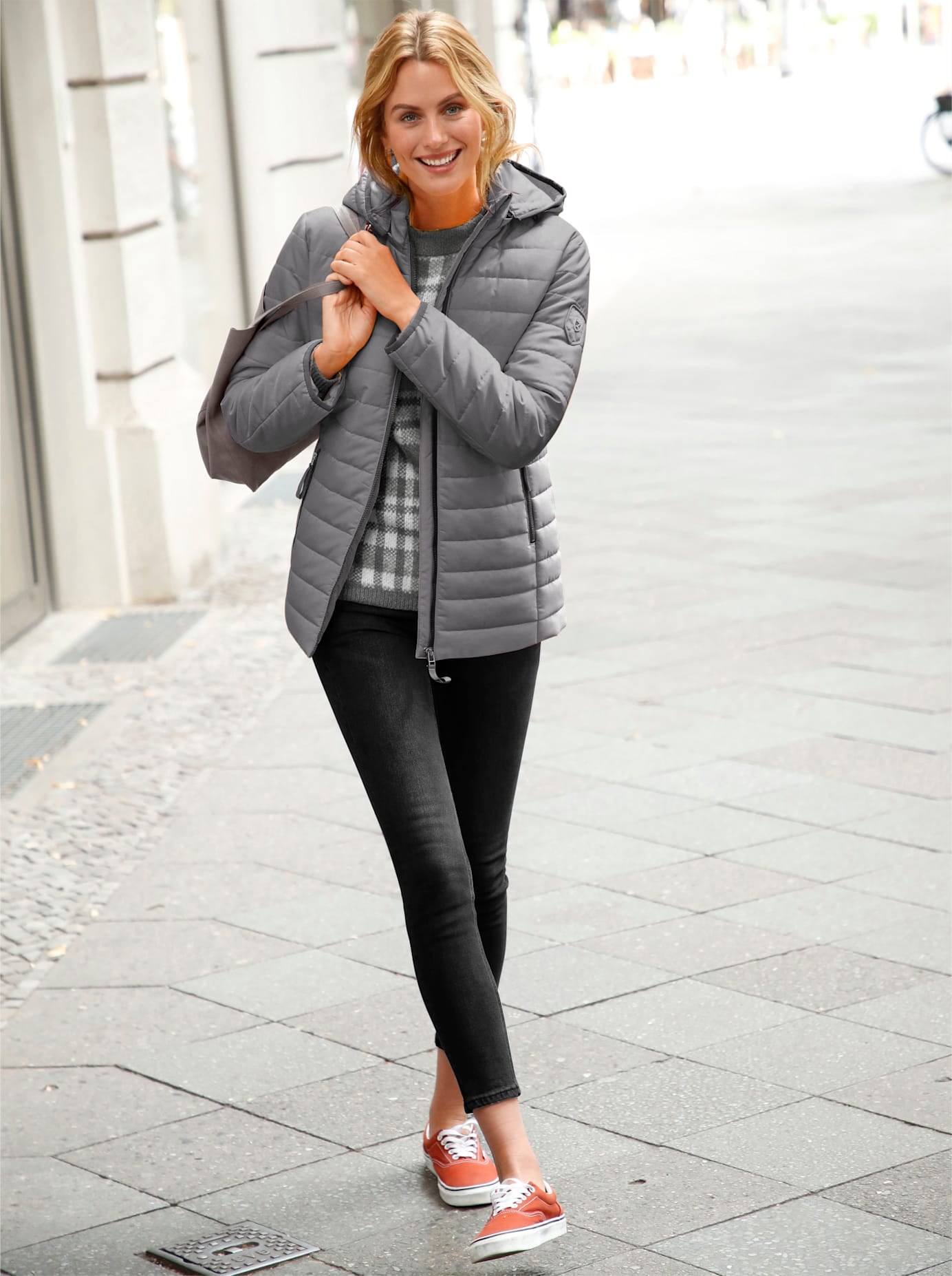 Casual Looks Steppjacke mitKapuze günstig online kaufen
