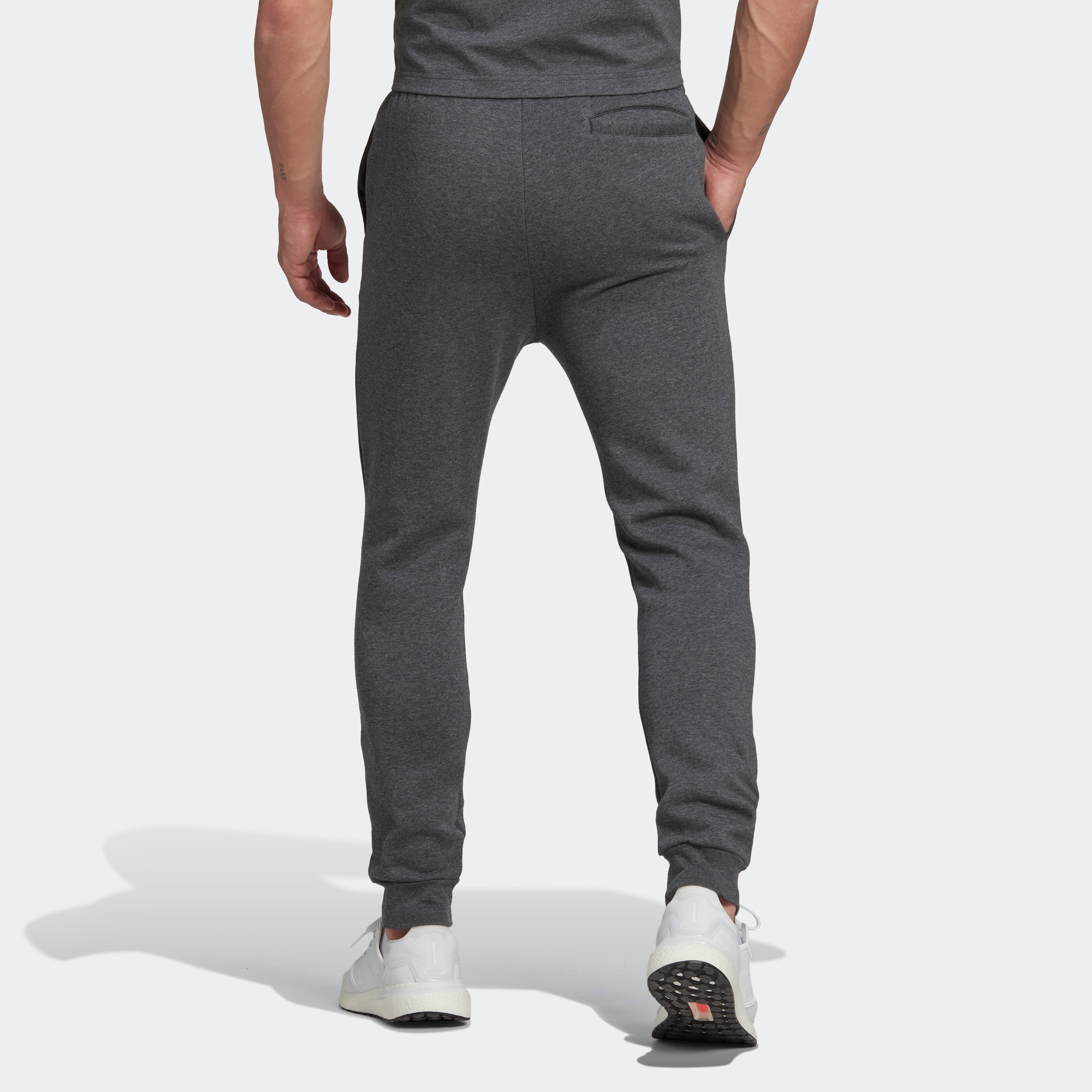 adidas Sportswear Sporthose "ESSENTIALS FLEECE REGULAR TAPERED HOSE", (1 tl günstig online kaufen