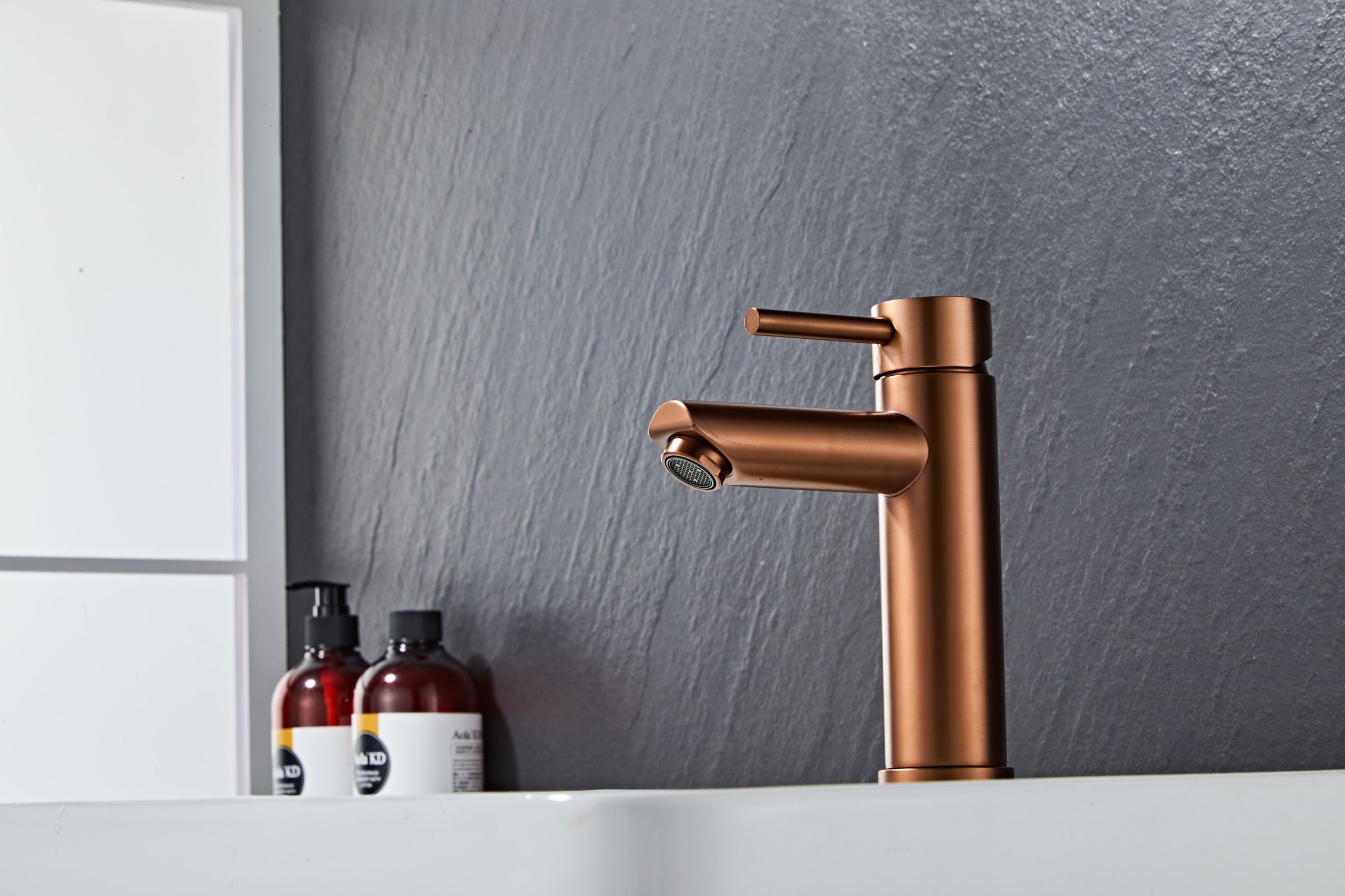 Badarmatur ØRESUND, B:4,4cm H:17,7cm T:11,4cm, rosa, Edelstahl, Armaturen, "Dünenrose", in verschiedenen Farben