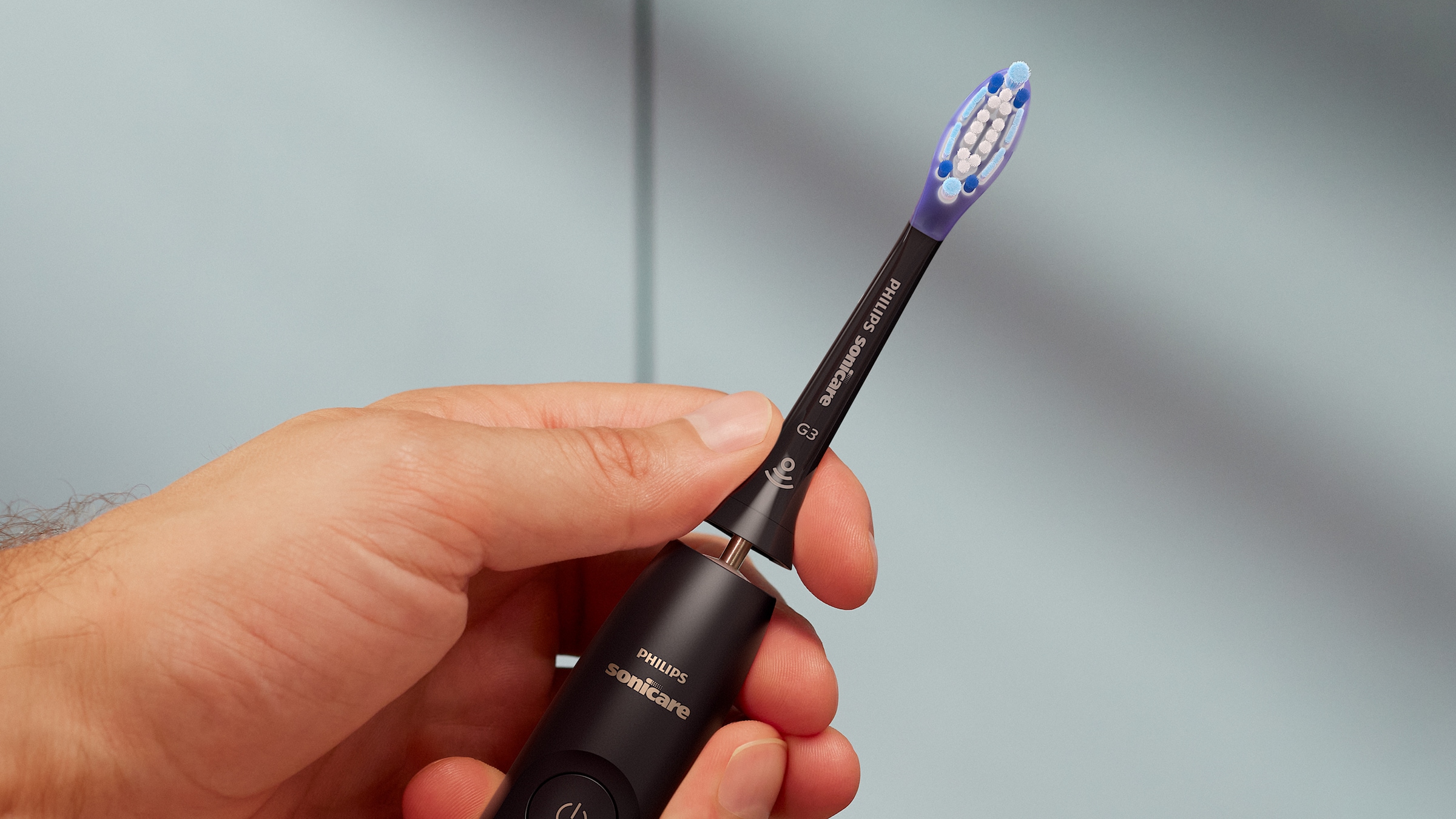 Philips Sonicare Elektrische Zahnbürste »Series 7100 HX7421/01«, 1 St. Aufsteckbürsten, mit visueller Andruckkontrolle, 7 Putzeinstellungen, inkl. Reiseetui