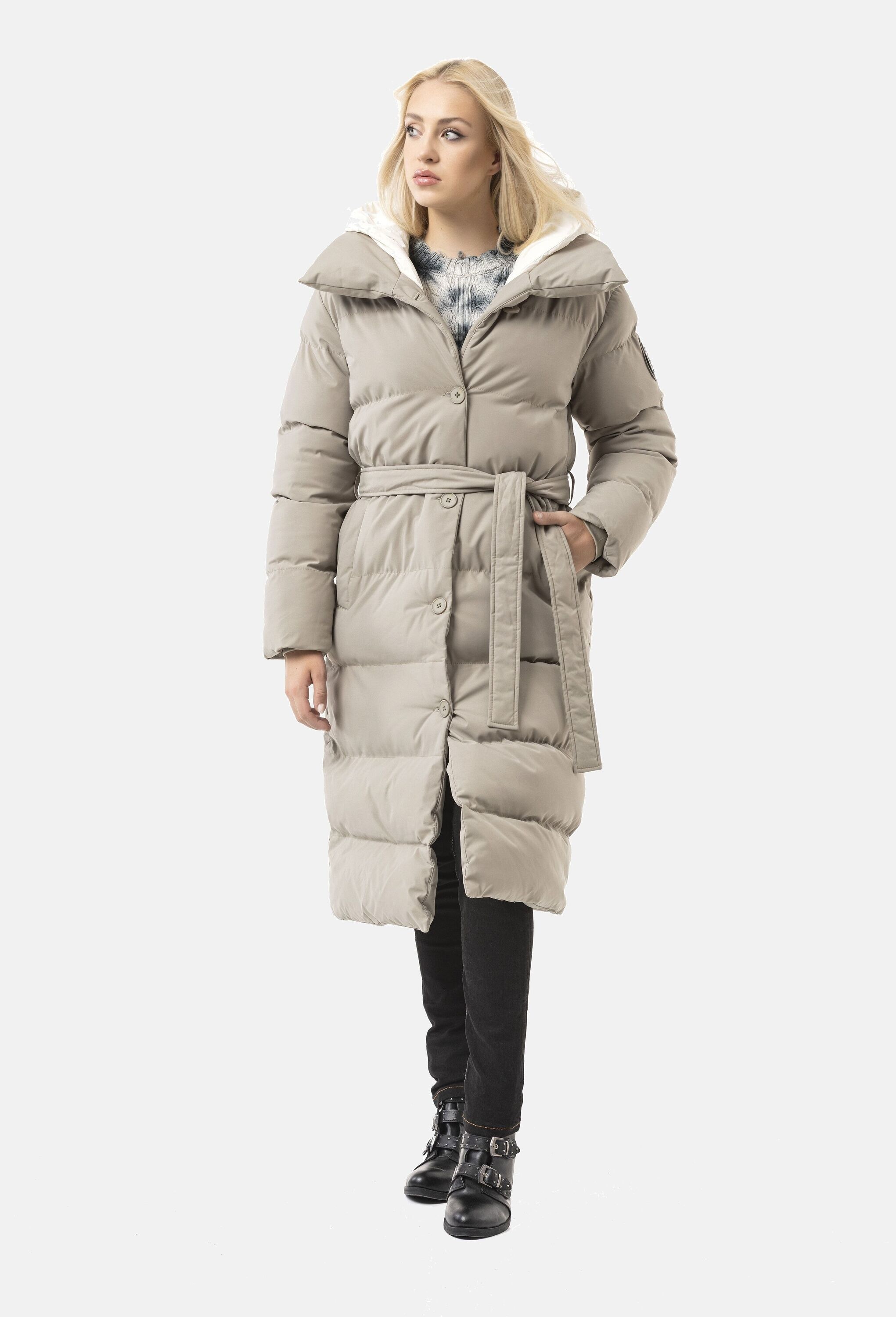 Cipo & Baxx Wintermantel »Cipo & Baxx Winterjacke WM145« mit Gürtel und Kapuze