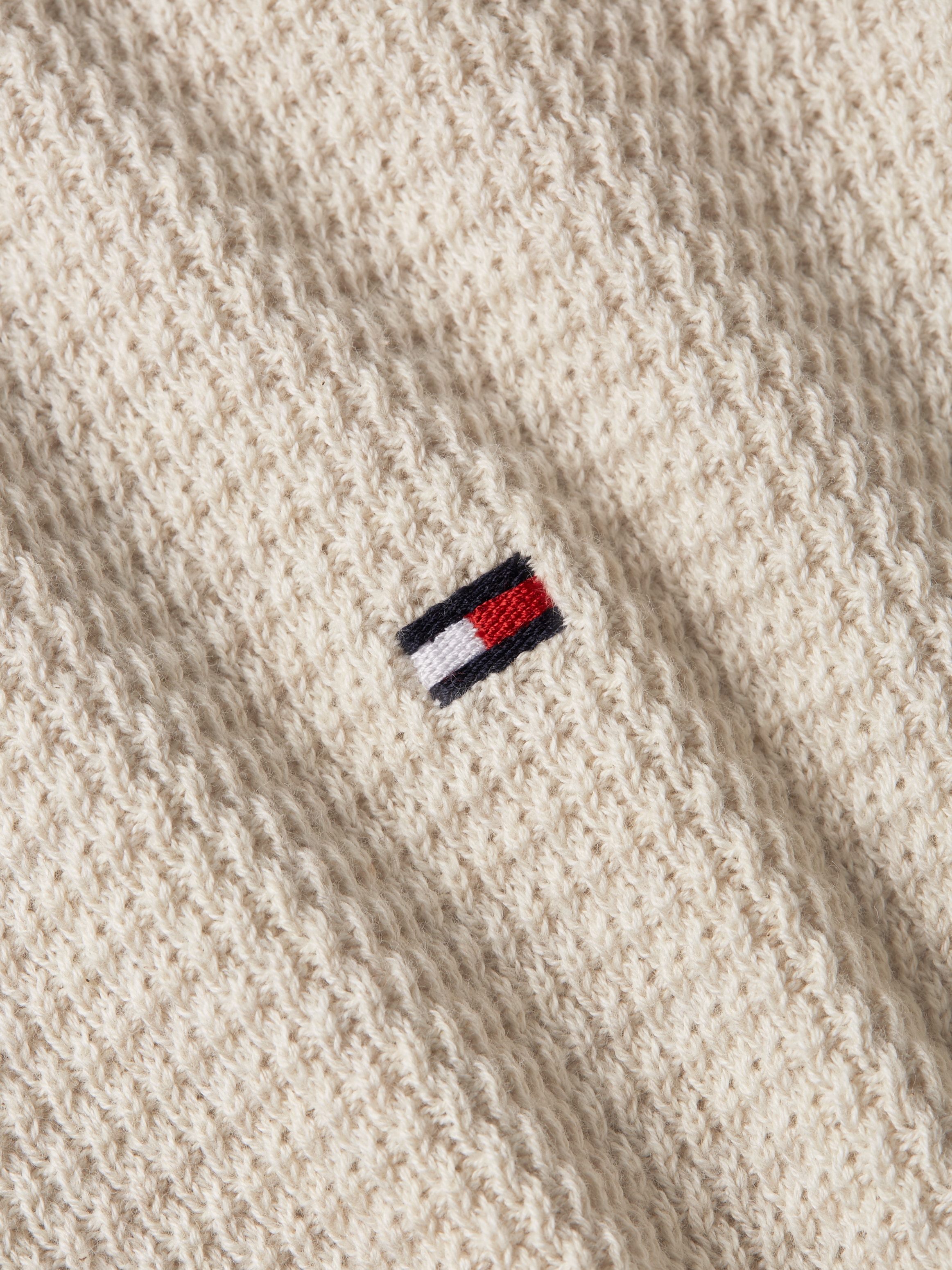 Tommy Hilfiger Rundhalspullover »REFINED STRUCTURE CREW NK«, mit feiner Struktur