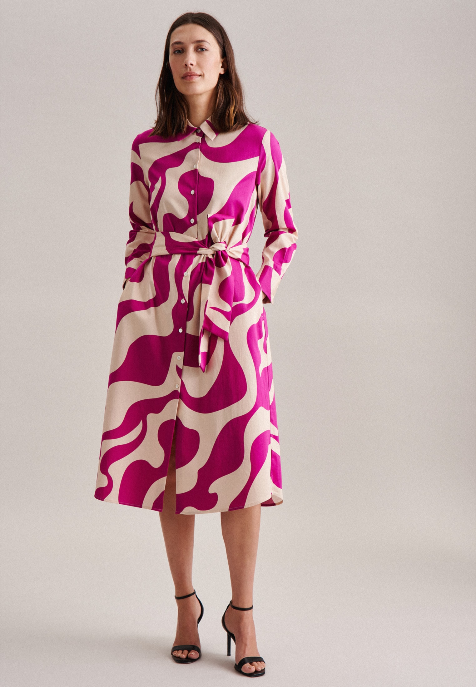 seidensticker Sommerkleid »Schwarze Rose«, Kragen Druck