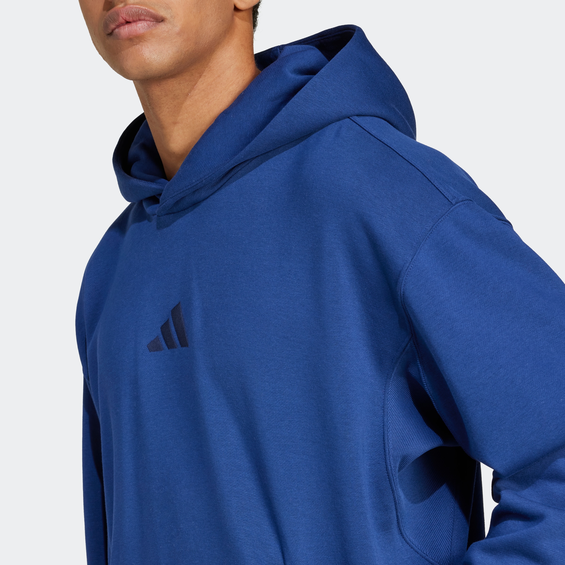 adidas Sportswear Kapuzensweatshirt »M A SZN FL HD«, weiches Fleecematerial