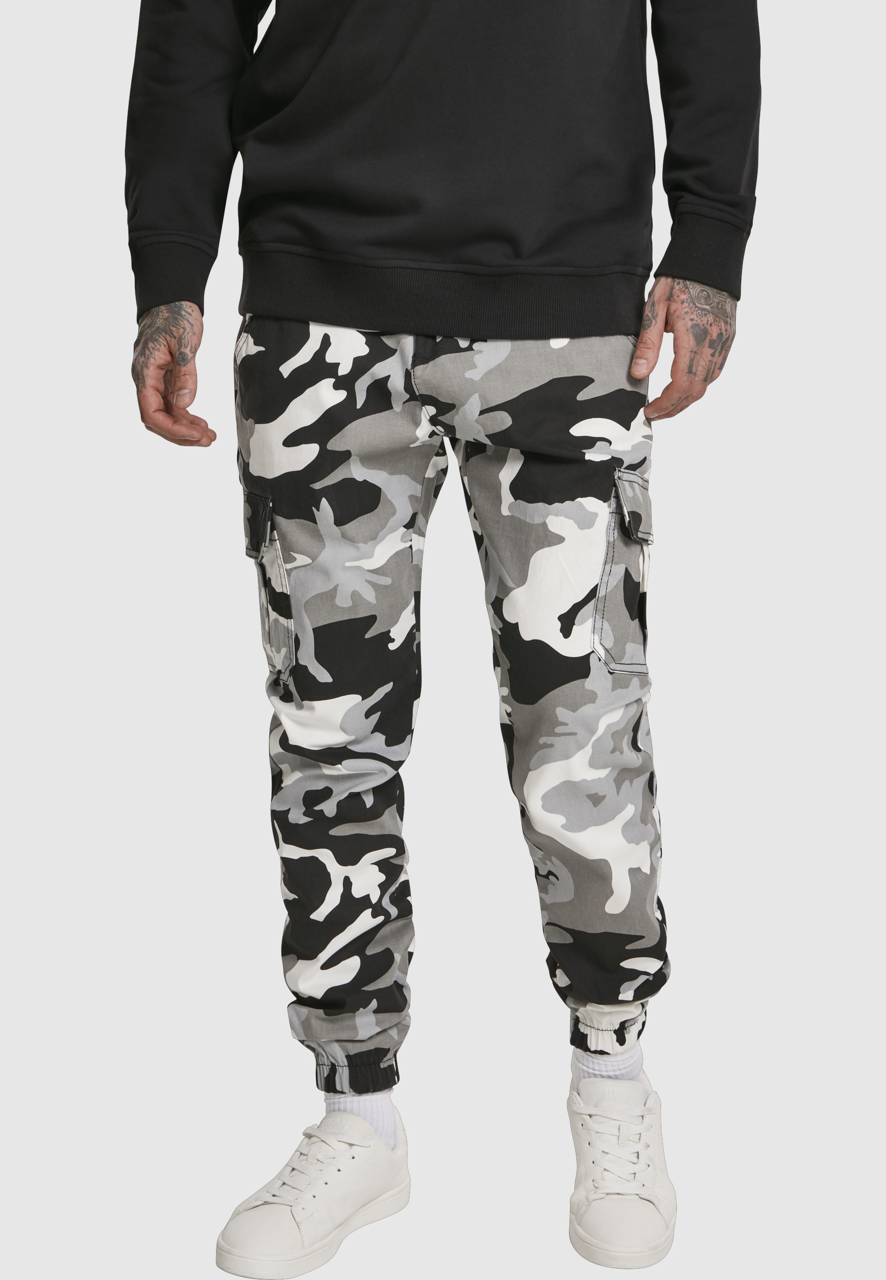 URBAN CLASSICS Cargohose »Urban Classics Herren Camo Cargo Jogging Pants 2.0«