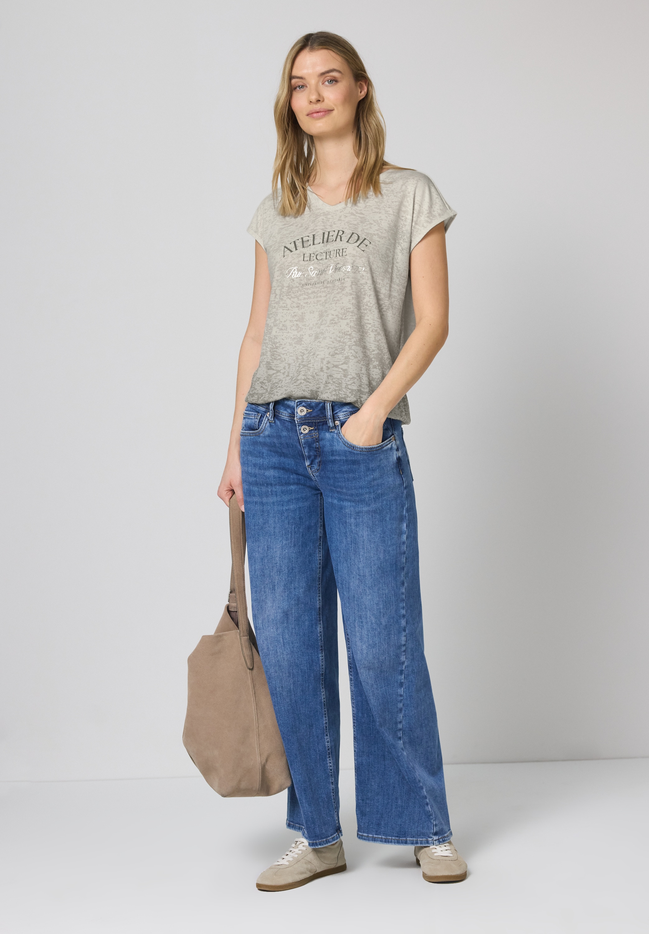 STREET ONE Print-Shirt mit abgerundetem V-Ausschnitt