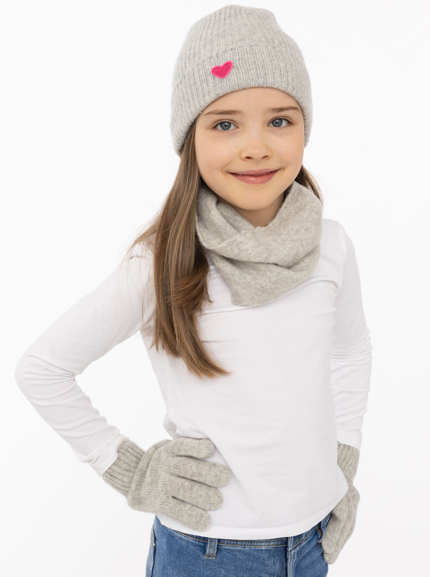 Zwillingsherz Beanie ""Heart-Patch"" Kids-Kaschmir Mütze mit Herzpatch