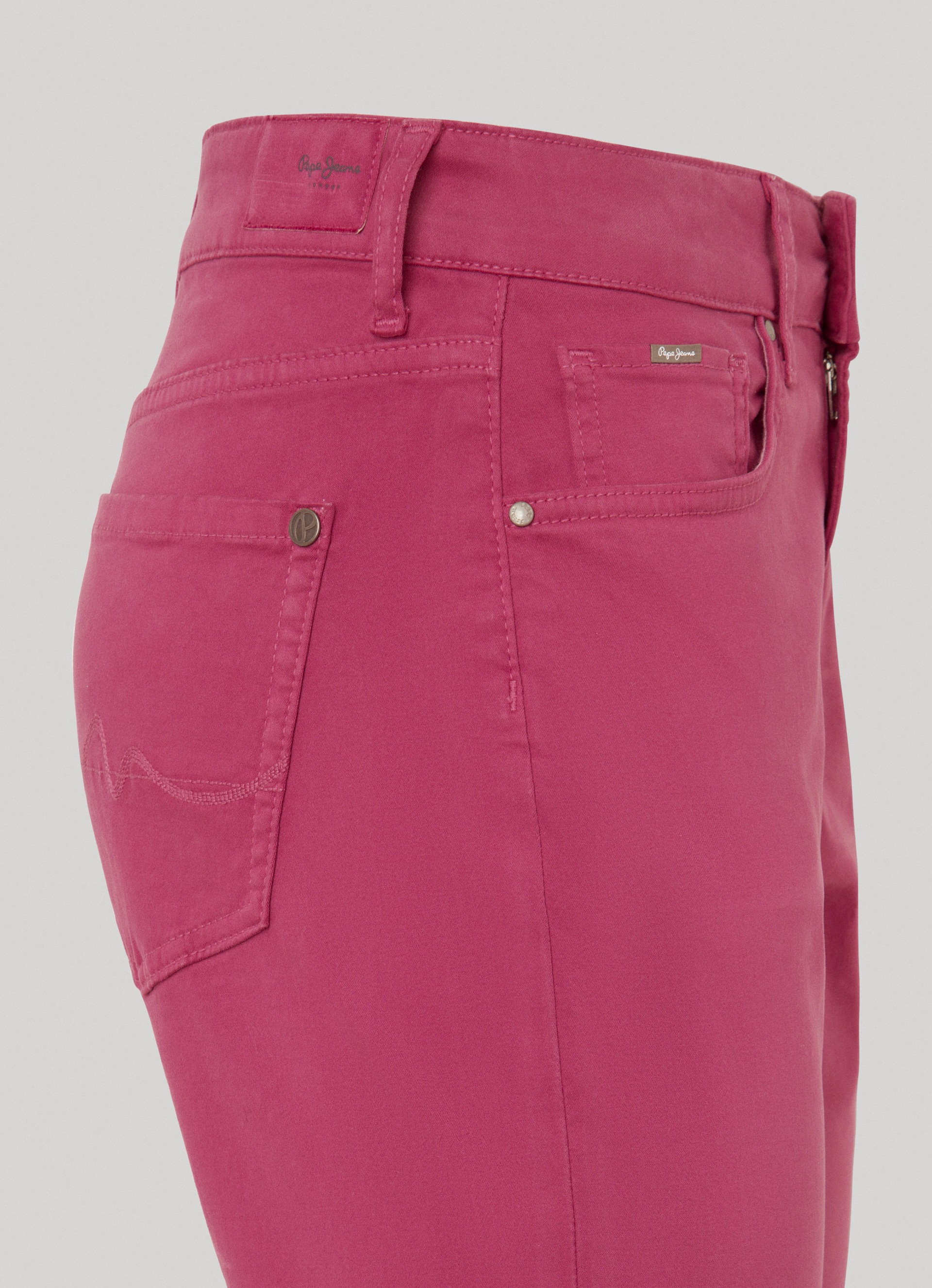 Pepe Jeans Caprijeans »SKINNY CROP«, mit kleinen Schlitzen