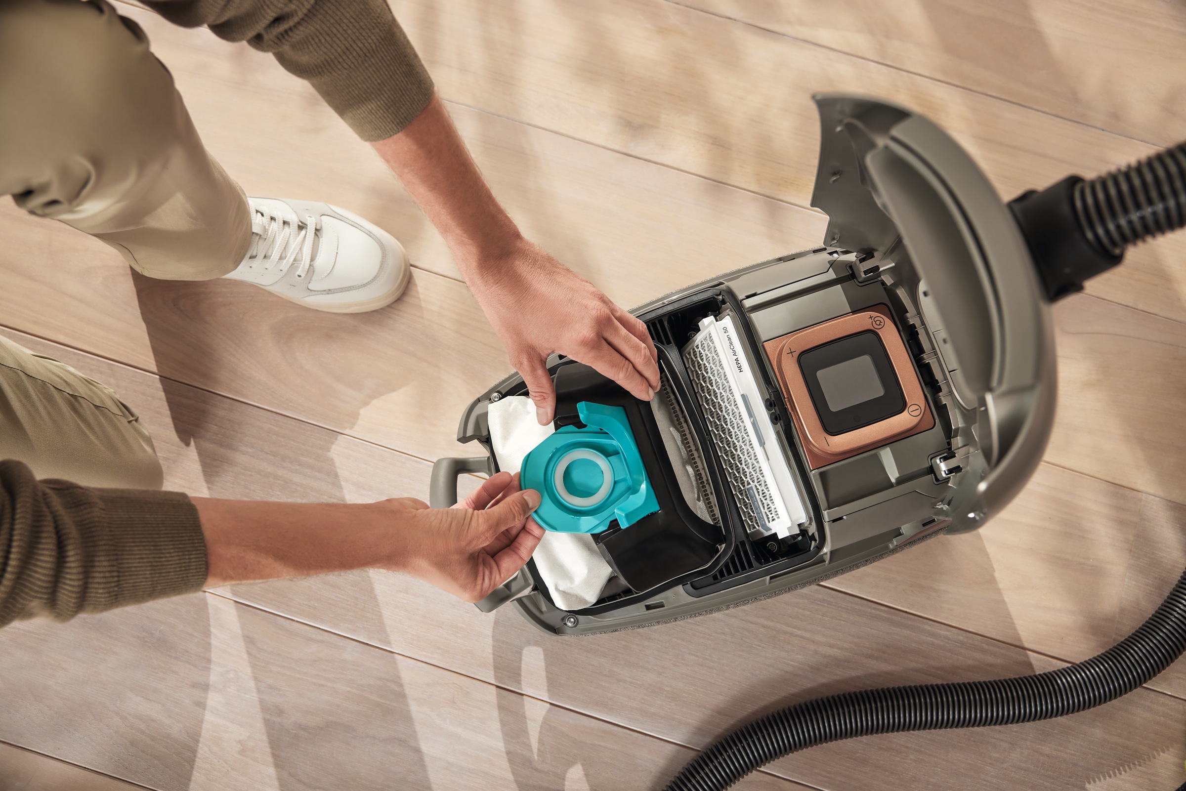 Miele Bodenstaubsauger "Guard L1 Silence mit ComfortFit, Nachfolger Complet günstig online kaufen