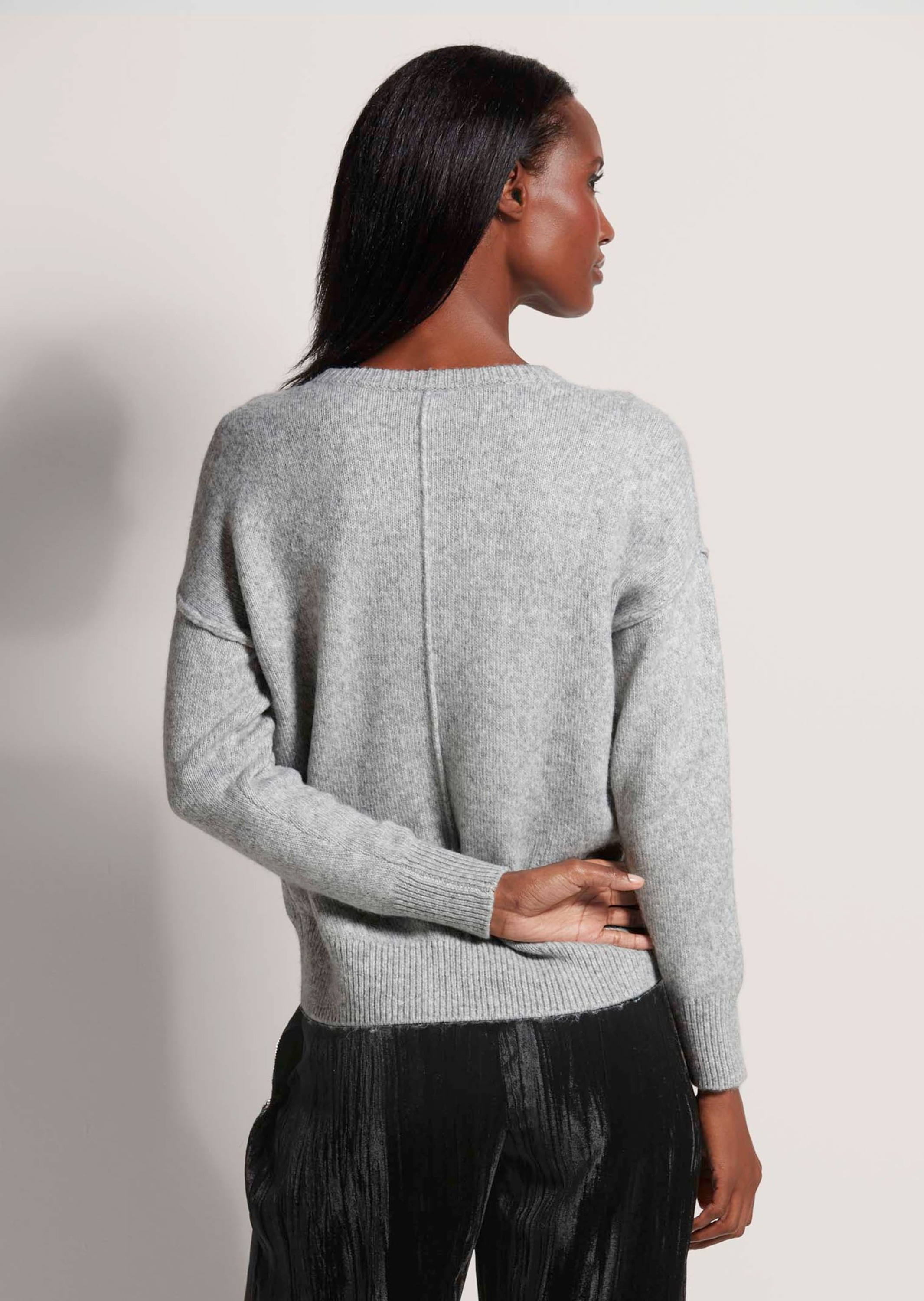 MADELEINE Longpullover »Pullover Rundhals-Pullover mit Stern«