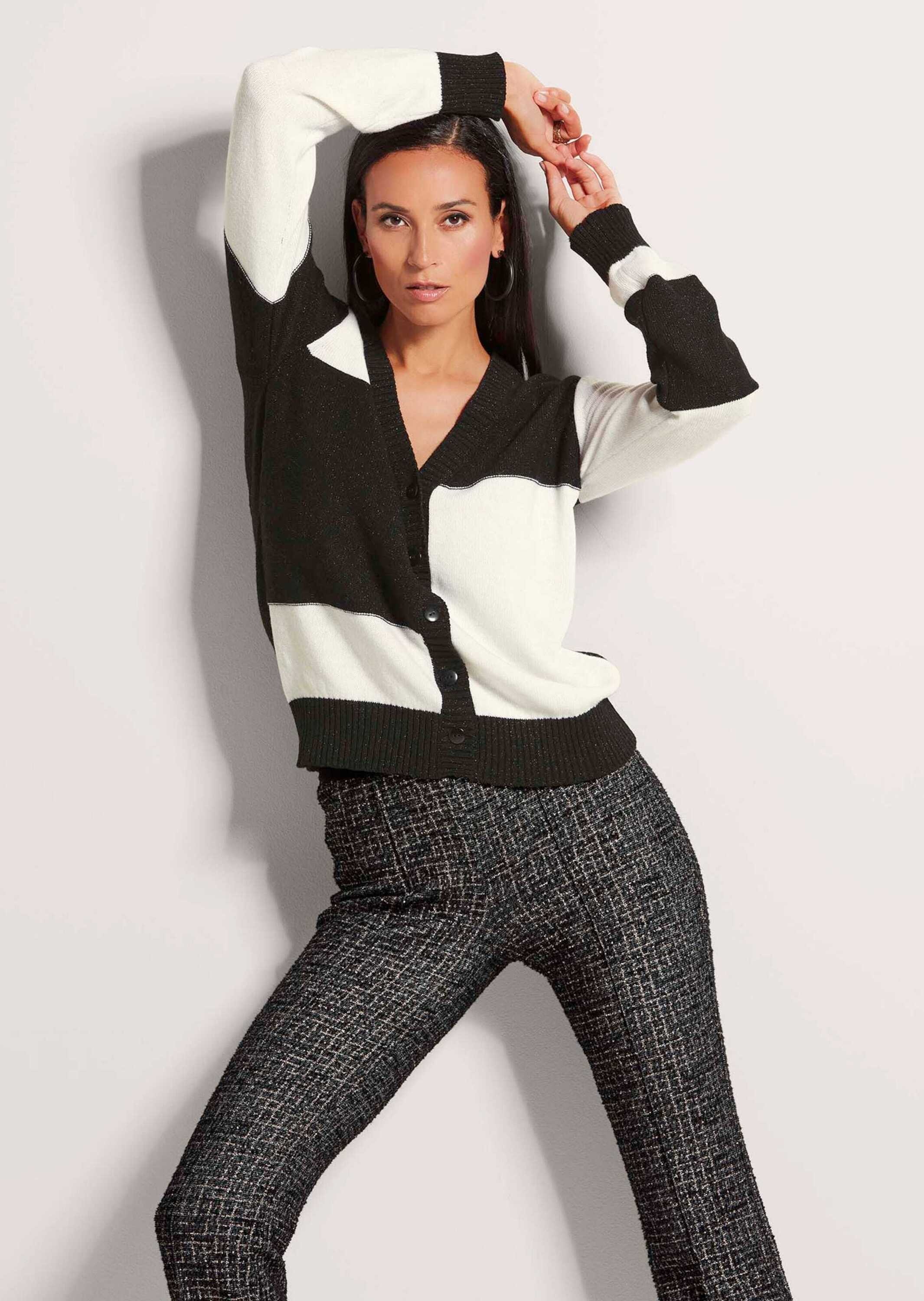 MADELEINE Strickjacke "Strickjacke Strickjacke im Patch-Look" günstig online kaufen