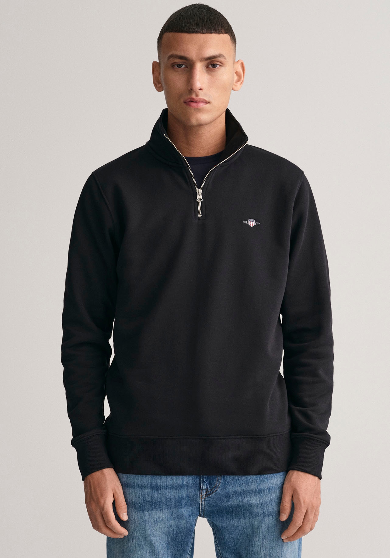 Gant Sweatshirt "REG SHIELD HALF ZIP SWEAT", mit Logostickerei auf der Brust