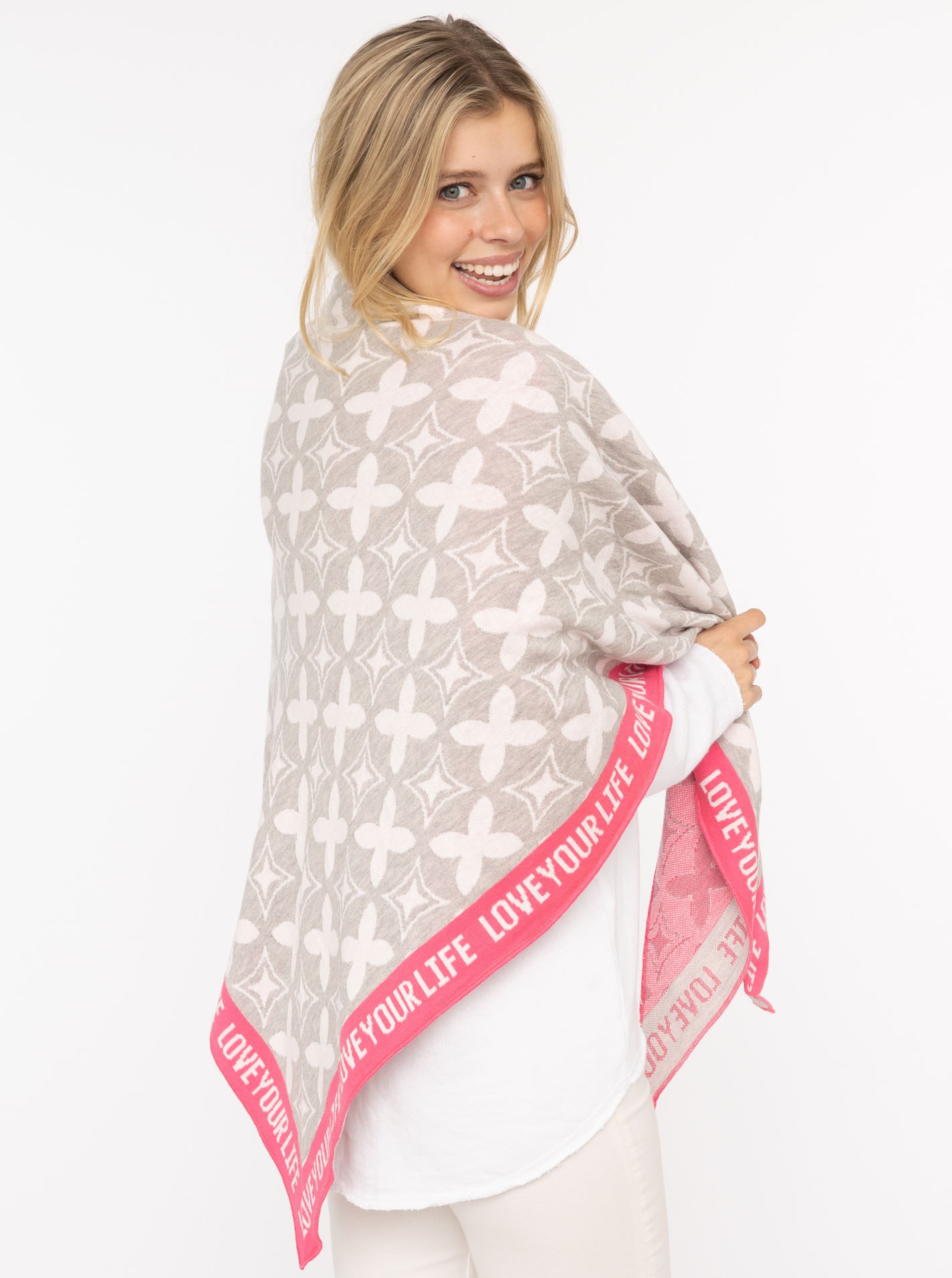 Thumbnail - Zwillingsherz Dreieckstuch ""Classy-ZH"" Feinstrick, klassisches Muster, positiv Botschaft, wärmend