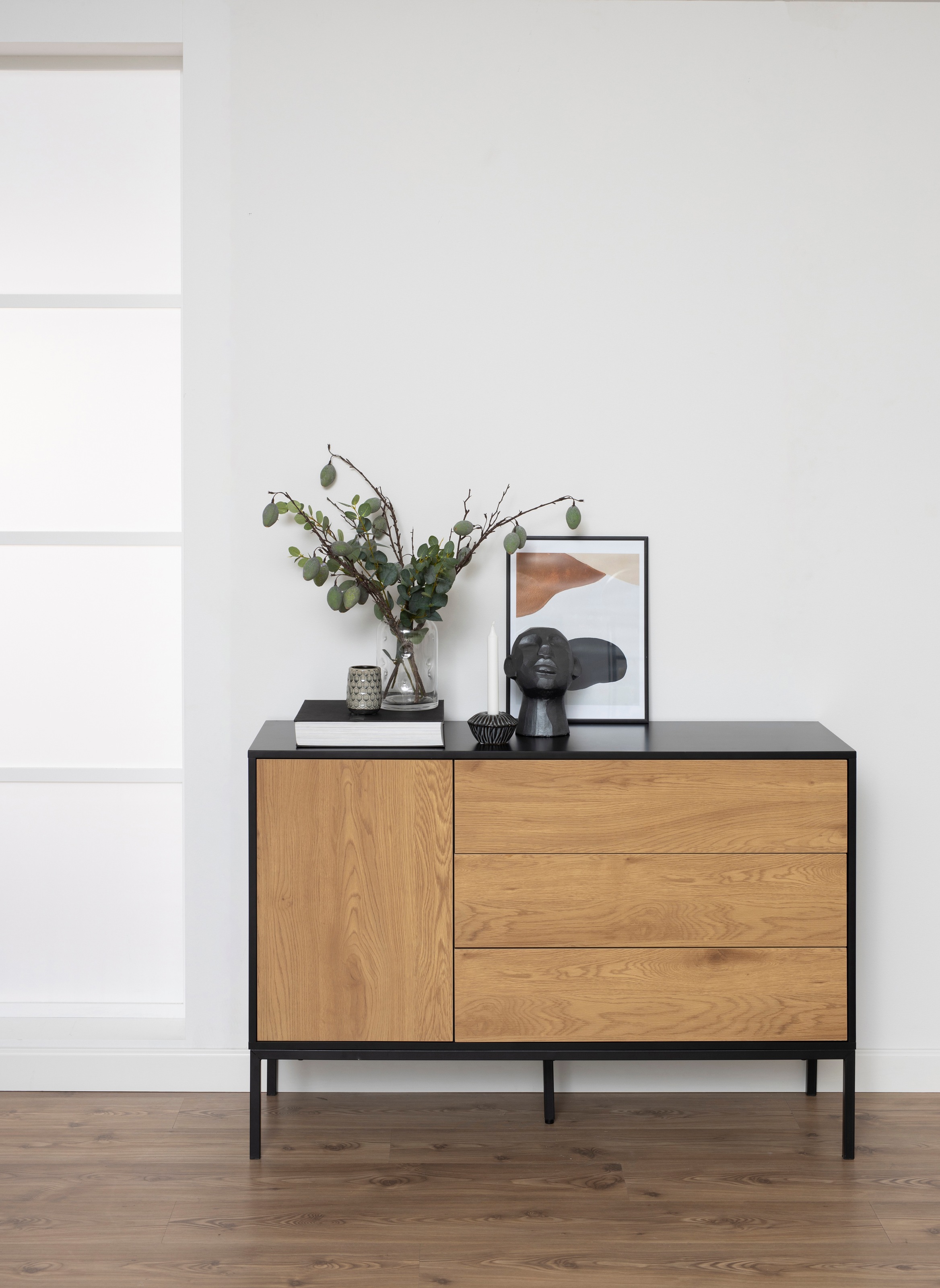 ACTONA GROUP Sideboard, (1), schwarze Kontrastrahmen, 1 Tür und 3 Schubladen, Breite 120 cm