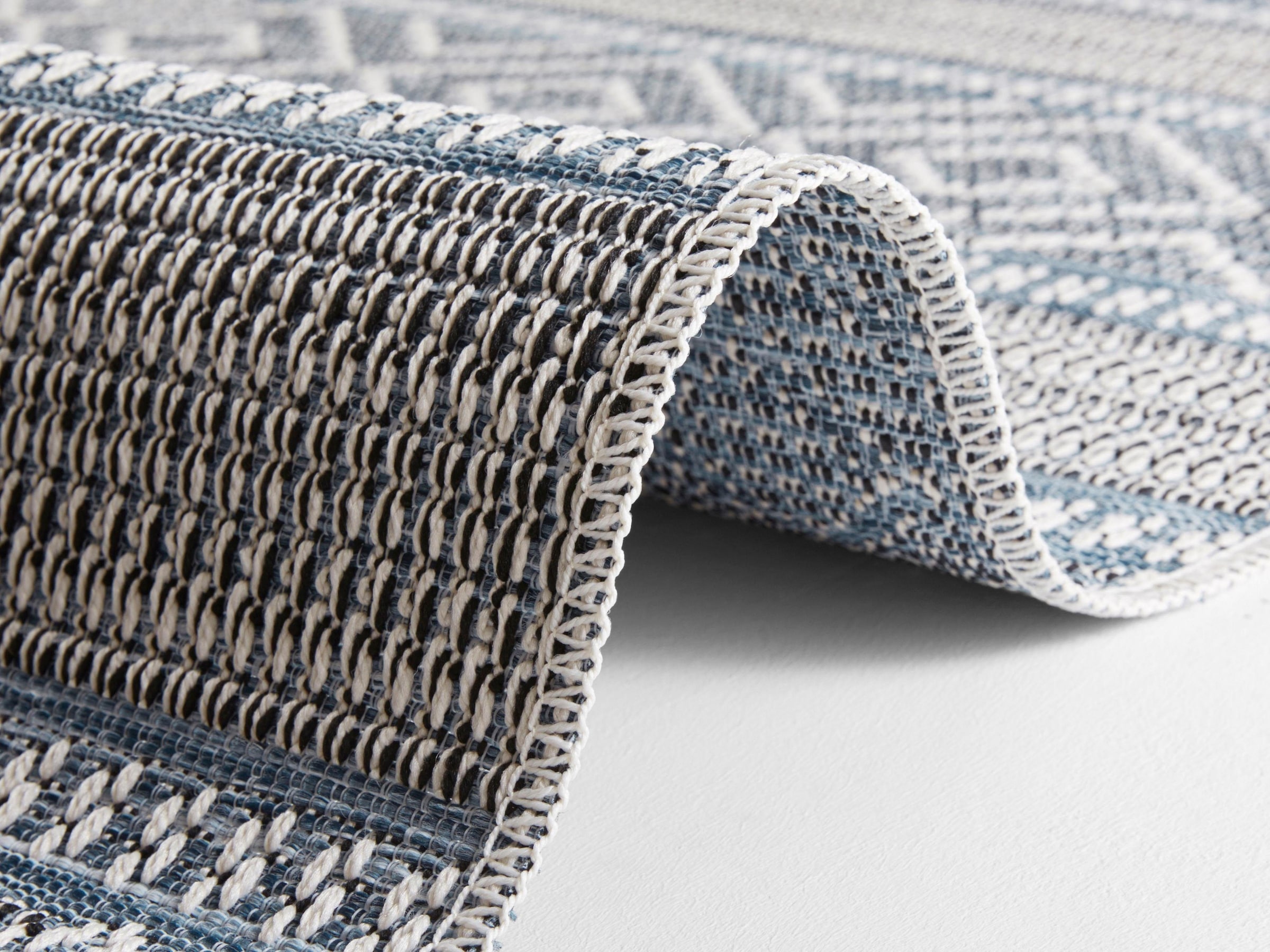 ELLE DECORATION Teppich »Rhone«, rechteckig, 4 mm Höhe, In-und Outdoor geeignet, Strapazierfähig und pflegeleicht, Flachgewebe