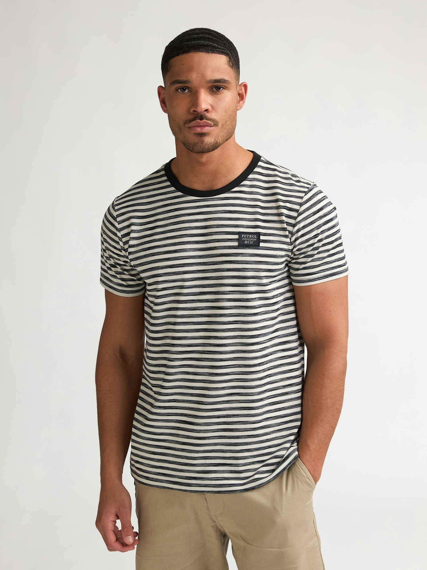 Petrol Industries T-Shirt »Men T-Shirt« mit Logo Stickerei