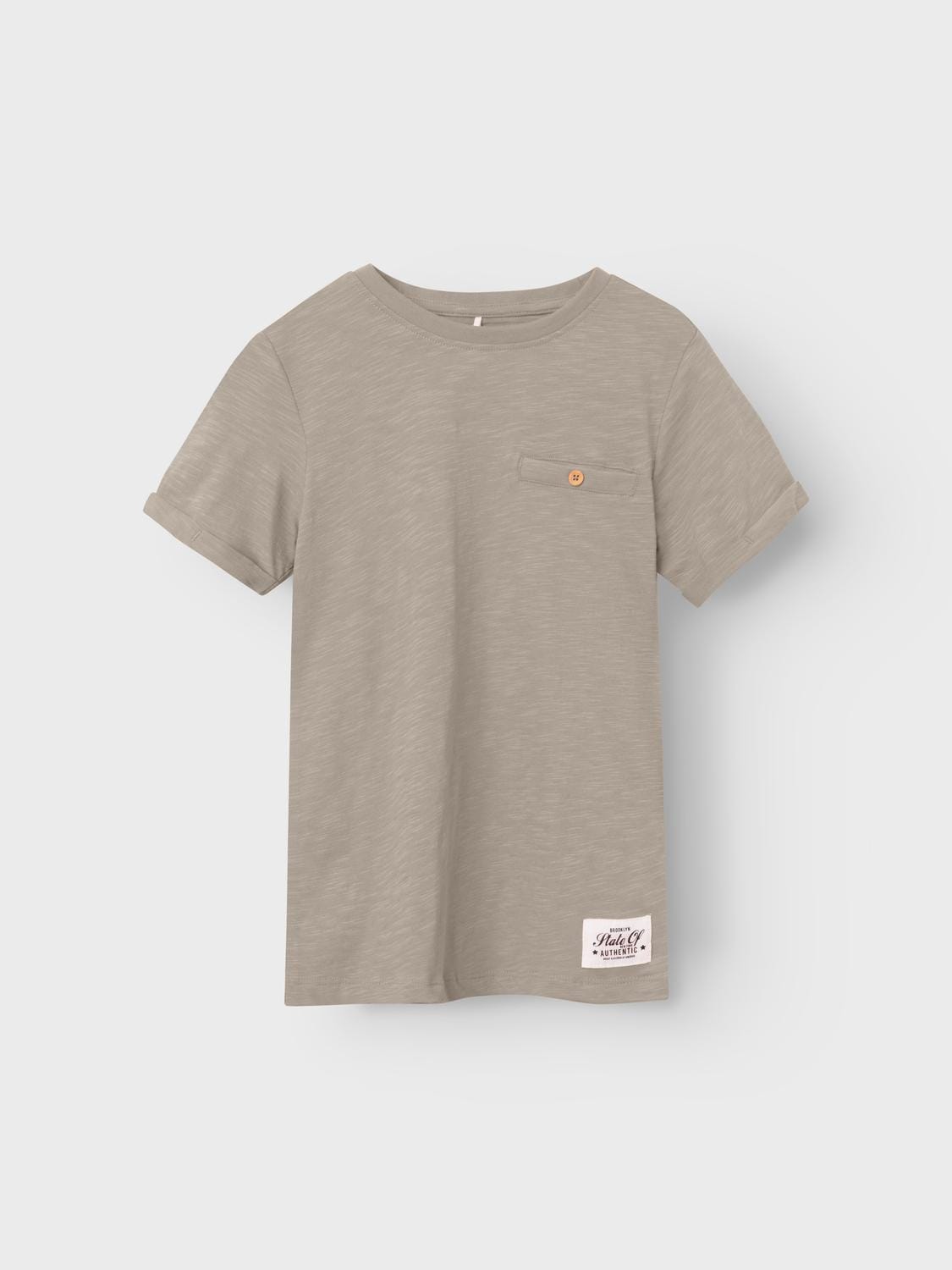 Name It Kurzarmshirt "Nkmvincent Ss Top F Noos" Baumwolle, Brusttasche