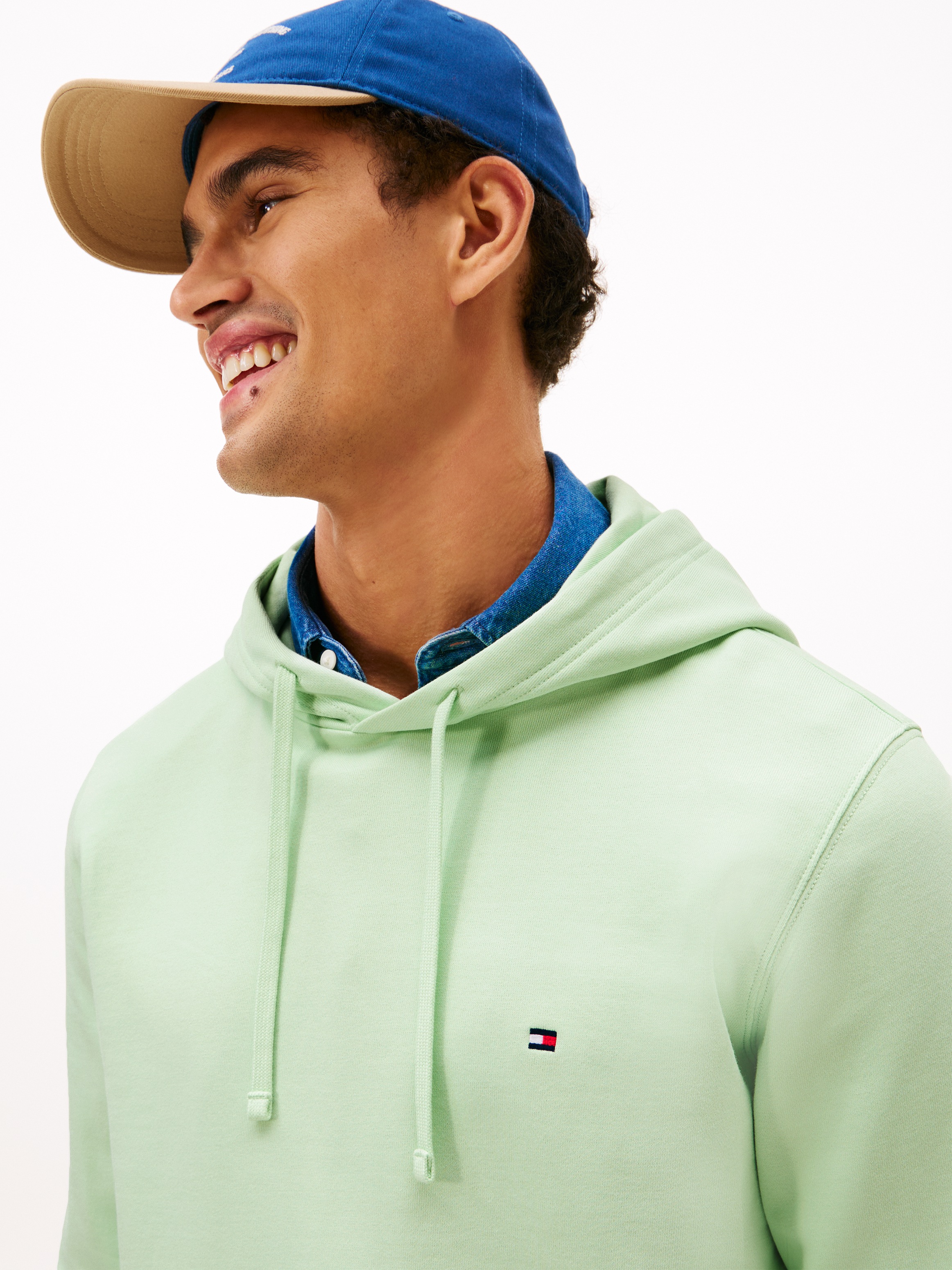 Tommy Hilfiger Hoodie »ESSENTIAL TERRY«, mit Tunnelzug und Flag-Stickerei
