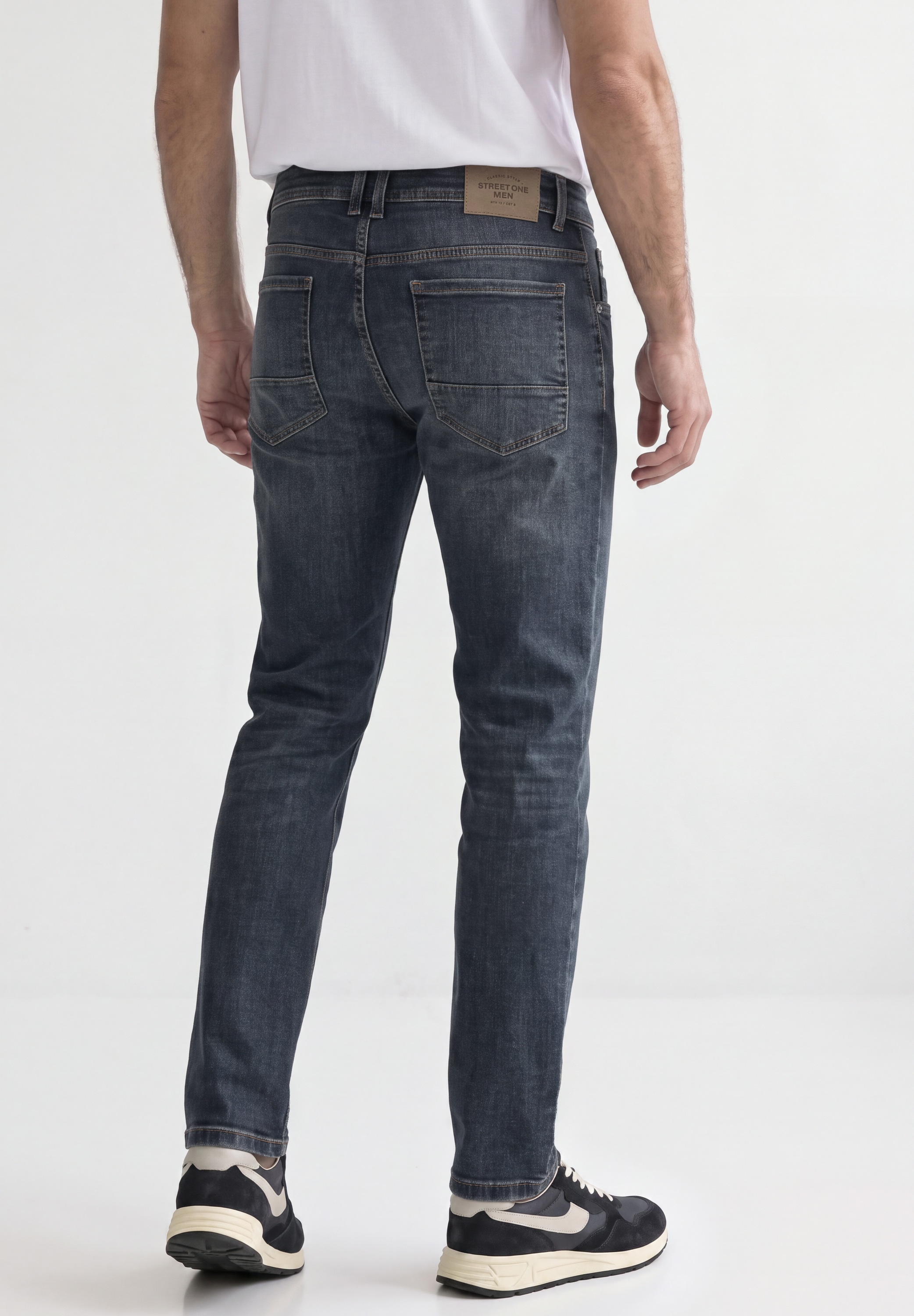 STREET ONE MEN Slim-fit-Jeans aus Baumwolle mit Stretchanteil