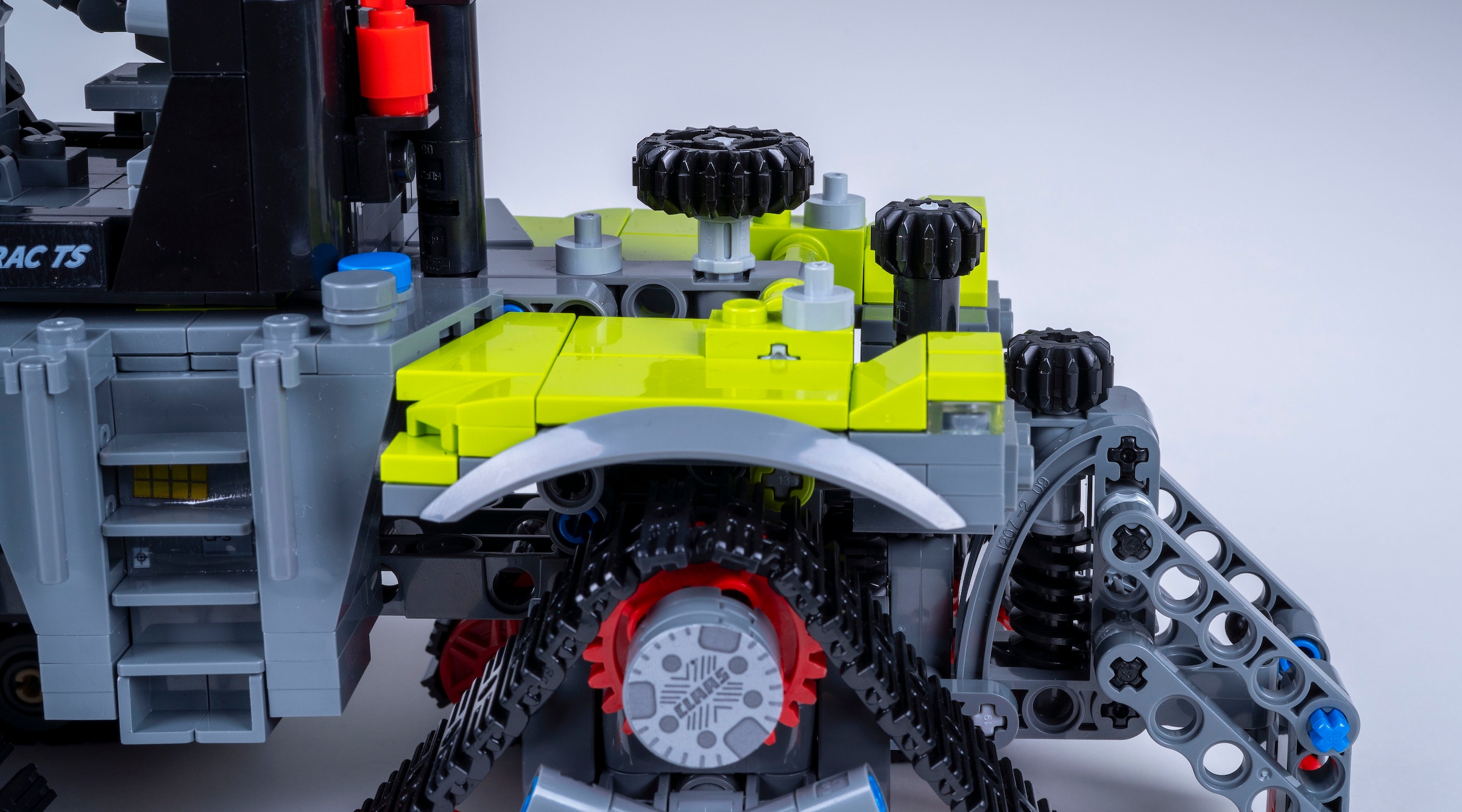 Jamara Konstruktions-Spielset »CaDA, Claas Xerion 5000 Trac TS 1:32 Bricks«, (1336 St.)