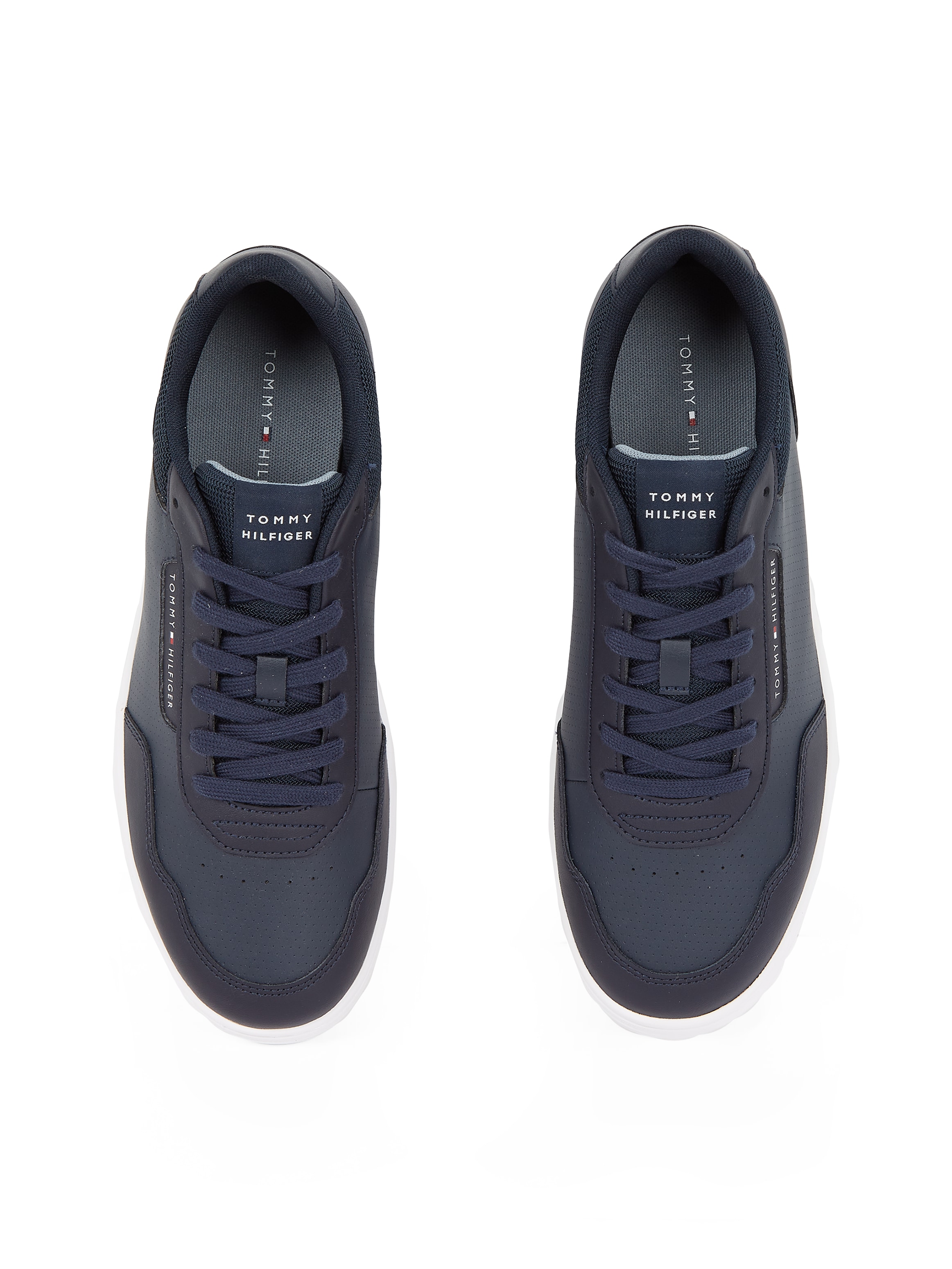 Tommy Hilfiger Sneaker »TH BASKET CORE LTH PINPERF«, Freizeitschuh, Halbschuh, Schnürschuh mit gepolstertem Schaftrand