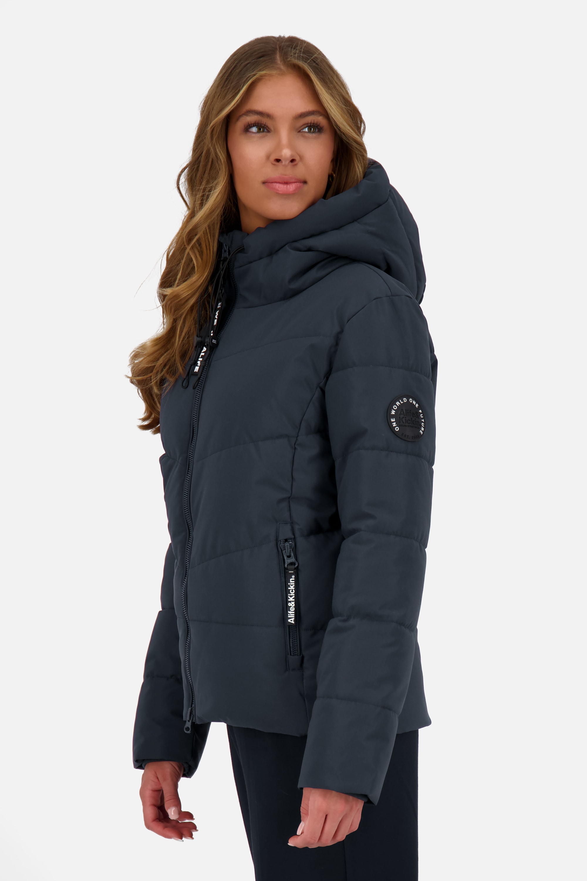 Alife & Kickin Winterjacke »Damen MicaelaAK A«, Kurze warme Jacke mit gefütterten Reißverschlusstaschen und Kapuze