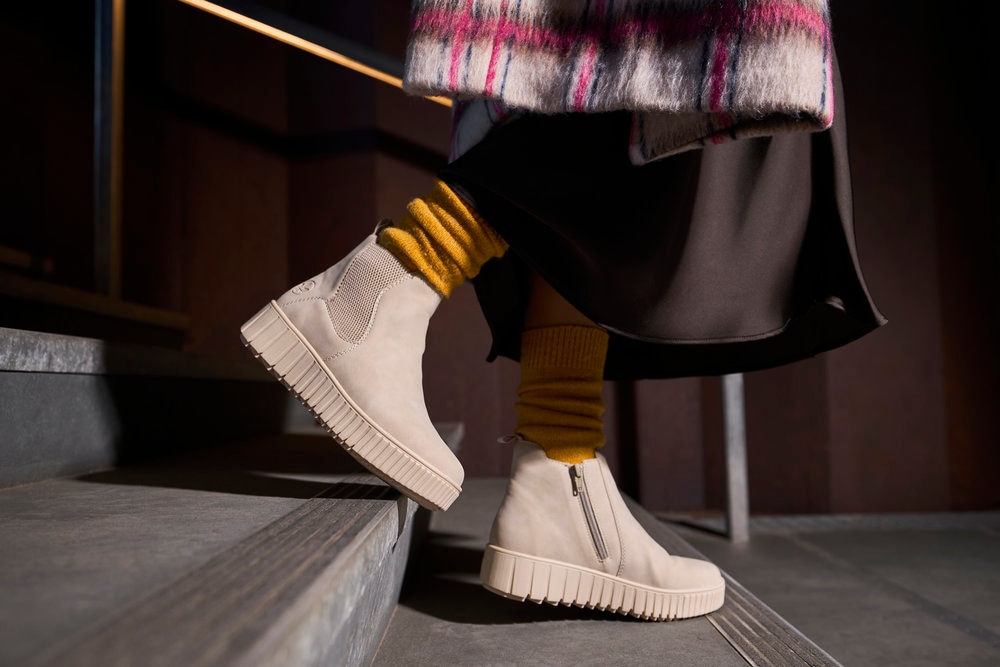 Rieker Winterboots, Chelseaboots, Plateausneaker, Stiefelette, Reißverschluss und Stretch
