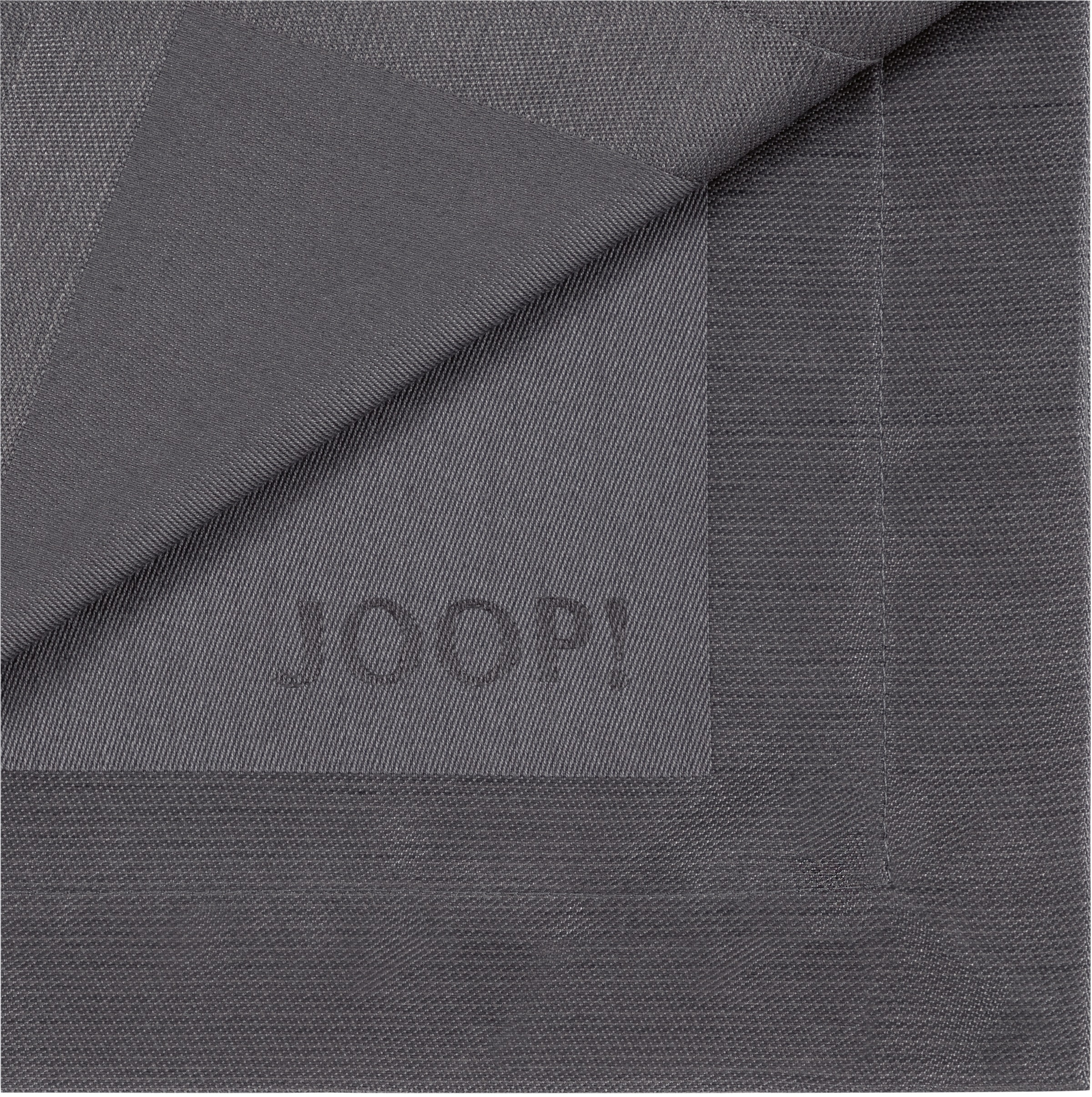 Tischläufer St.), Joop! aus mit »SIGNATURE«, gefertigt | bestellen Jacquard-Gewebe (1 BAUR Logo-Dekor JOOP!