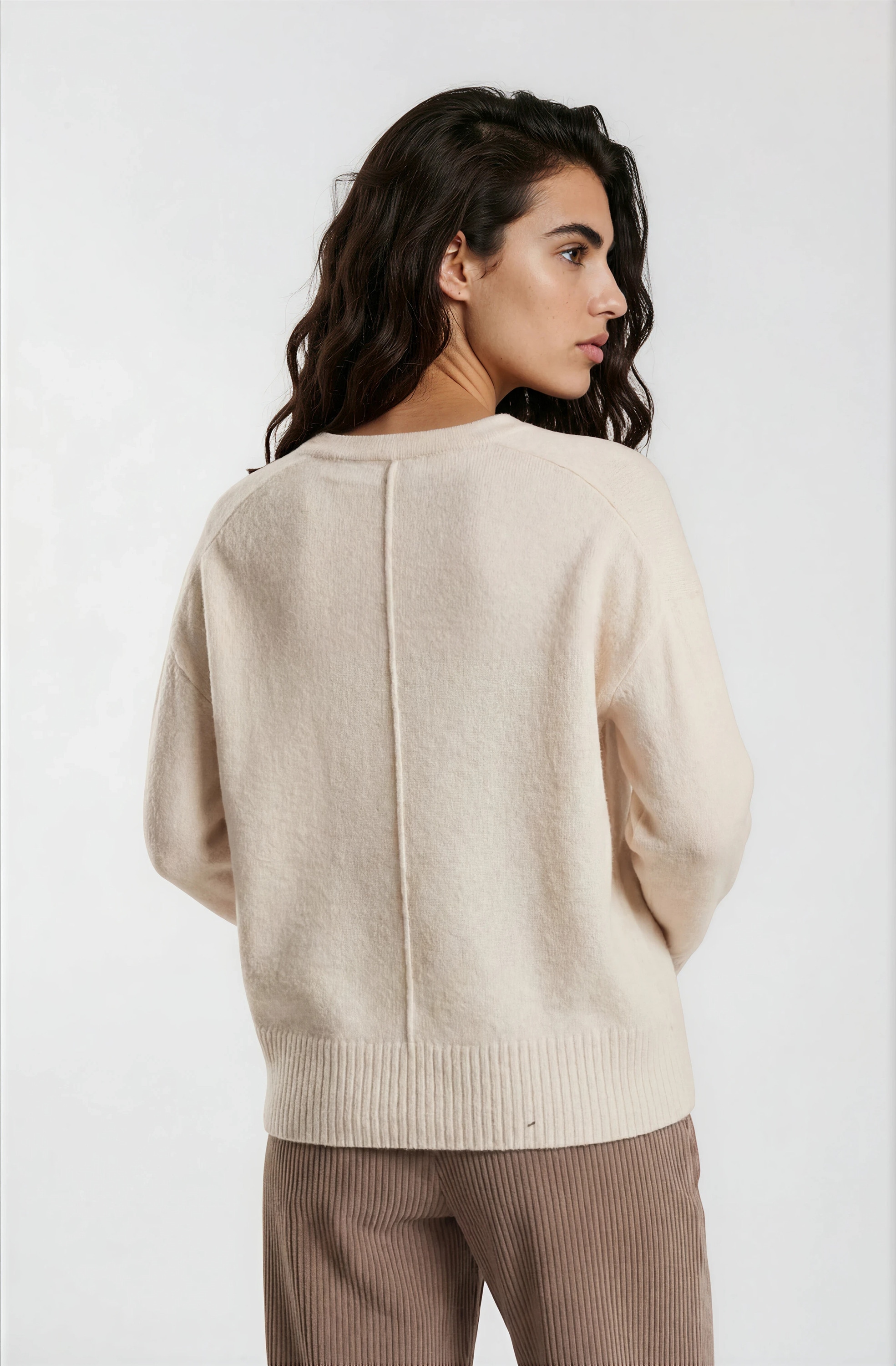 Milano Italy V-Ausschnitt-Pullover aus Feinstrick