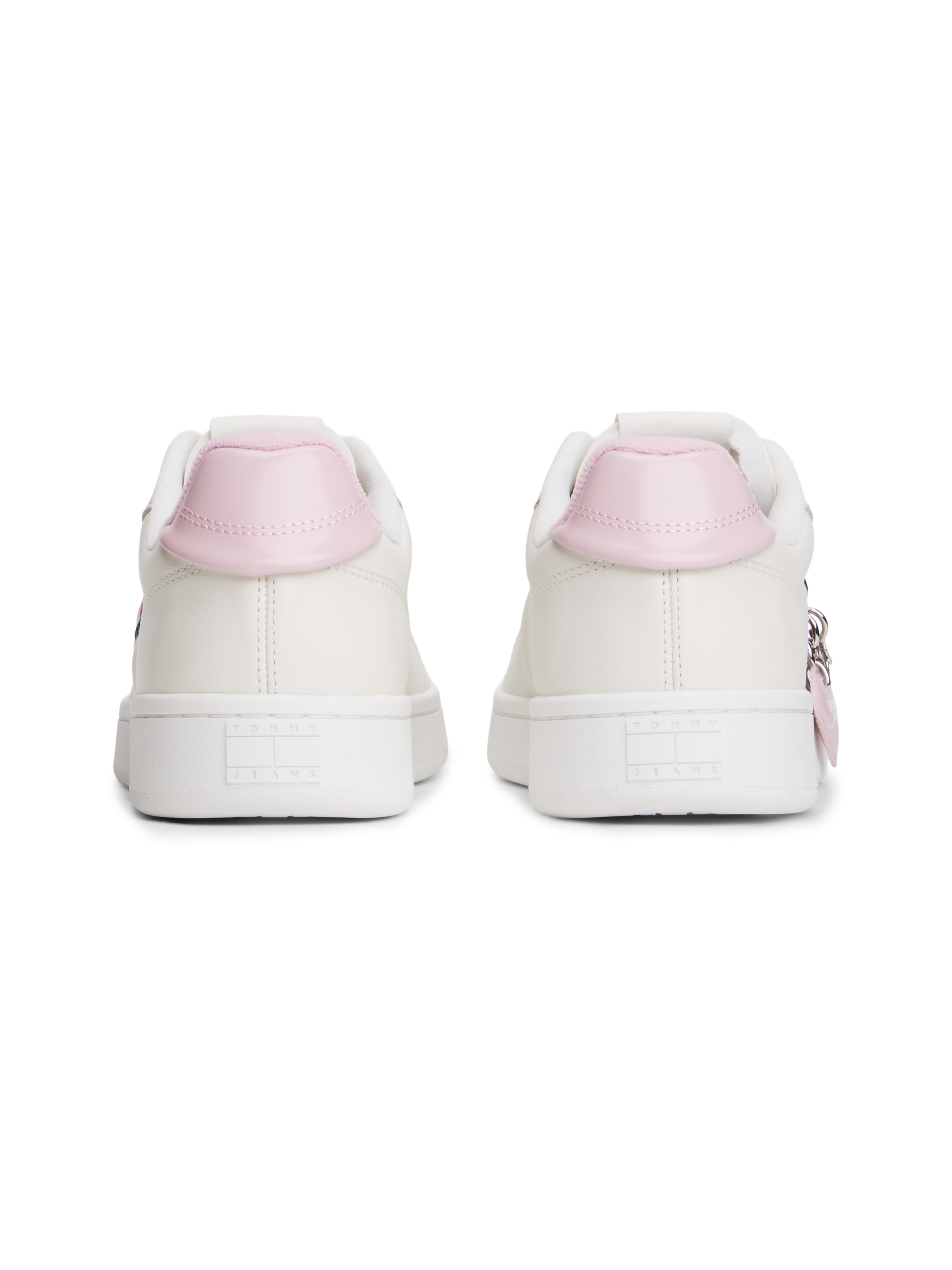 Tommy Jeans Plateausneaker »ARCHIVE '98 VALENTINES«  Freizeitschuh, Halbschuh, Schnürschuh mit Herzchen-Anhänger