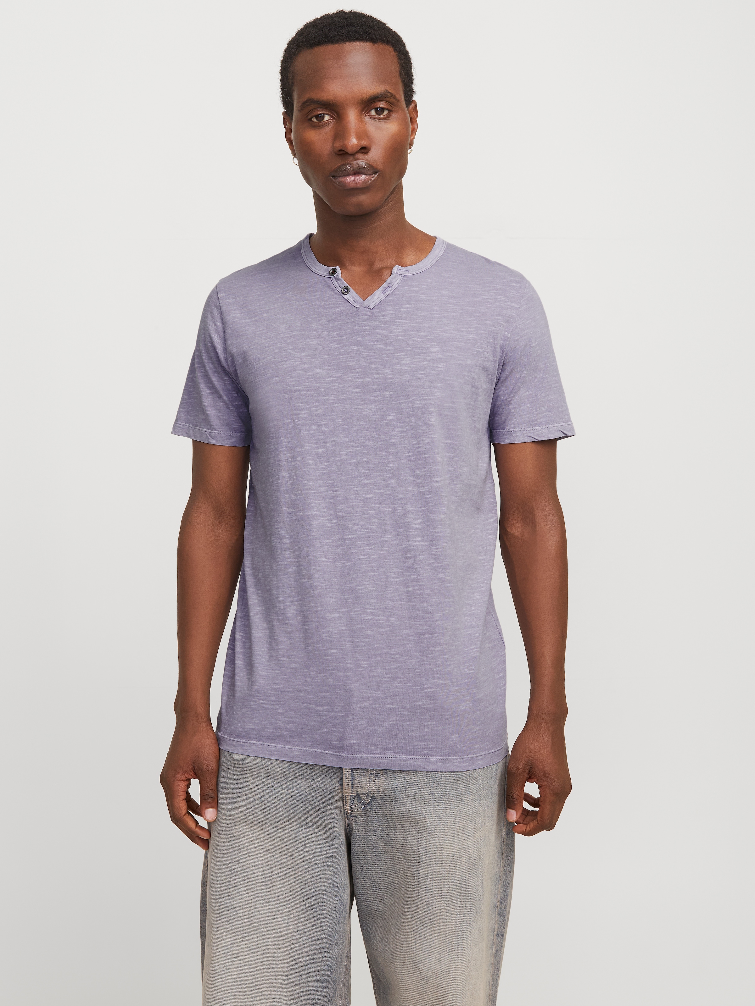 Jack & Jones T-Shirt "JJESPLIT NECK TEE SS NOOS", mit V-Ausschnitt günstig online kaufen