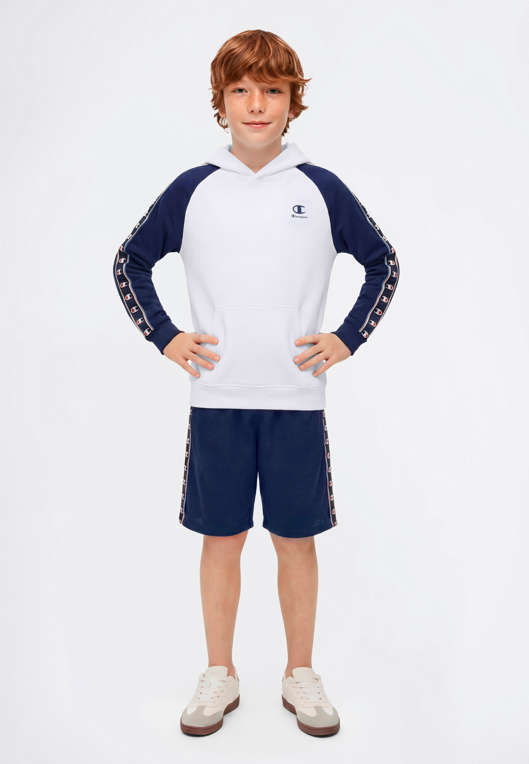 Champion Kapuzensweatshirt "Sports-inspired Terry Hoodie with Tape detailing", für Kinder, Langarm-Ausführung, aus angerauter Sweatware