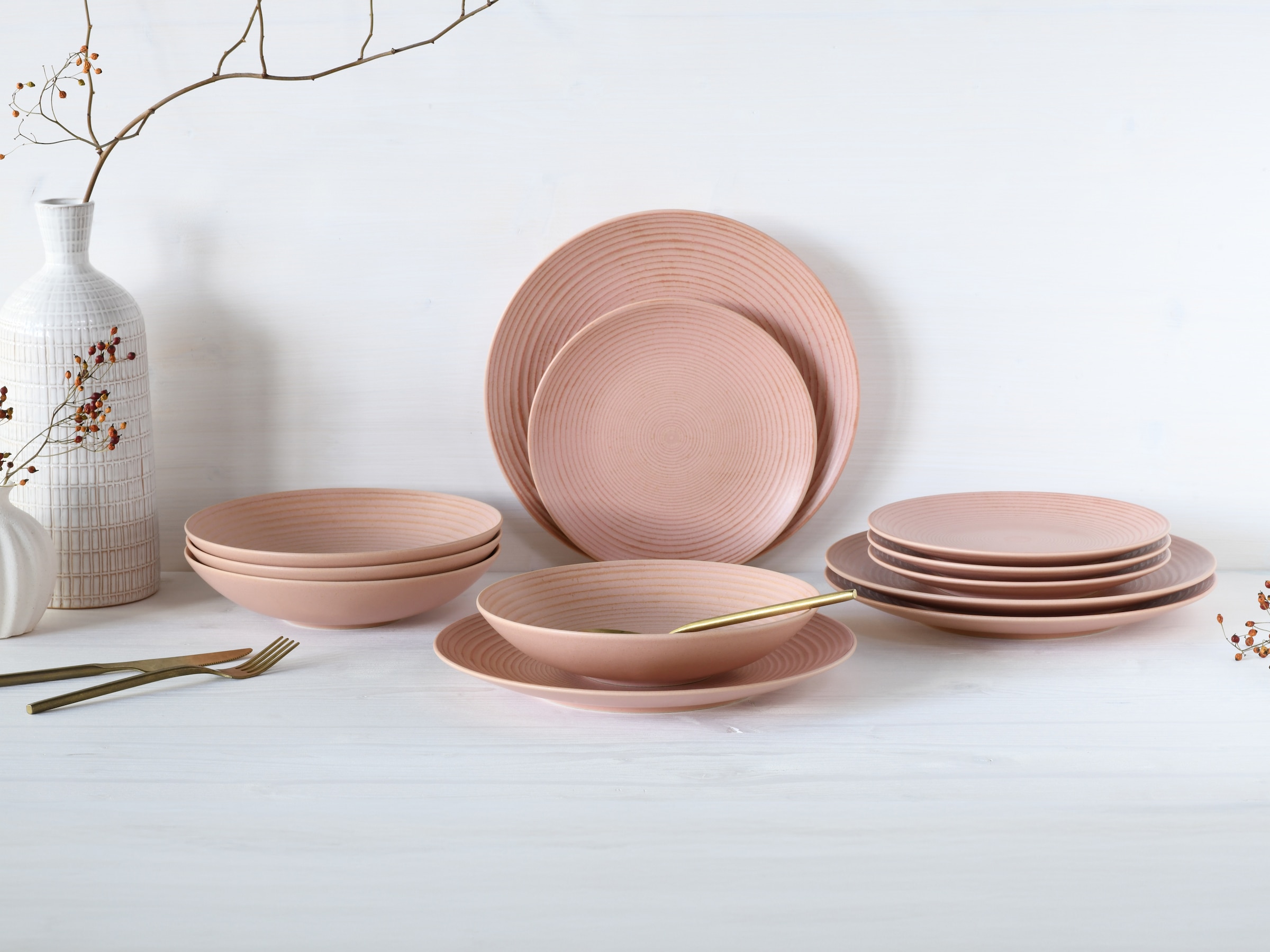 CreaTable Teller-Set »Catania, Tellerset 12-tlg.«, (Set, 12 tlg.), Vintage Farben, Ausdrucksstarkes Relief, Handwerklicher Charakter