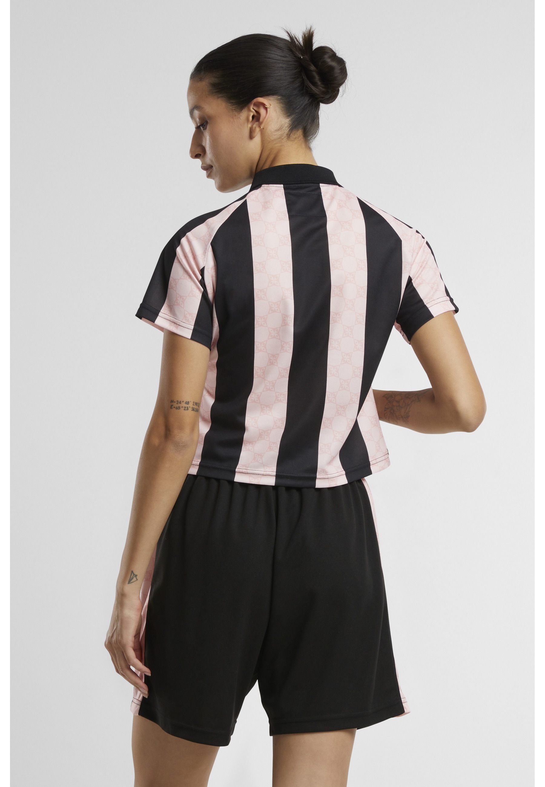 PEQUS Kurzarmshirt »PEQUS PEQUS Football Logo Shirt« 1 Stk.