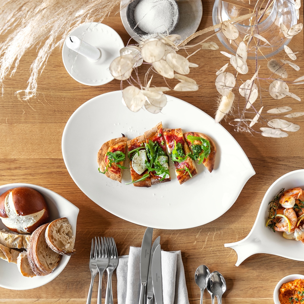 Villeroy & Boch Servierplatte »Platte oval Flow 35 x 24 x 4 cm weiß«